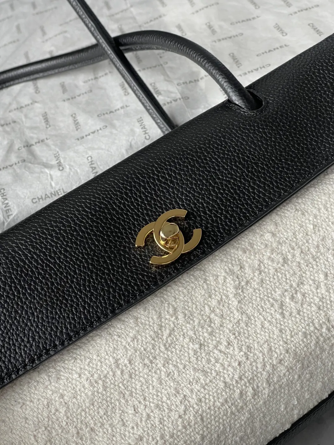 黑色 米白 荔枝纹 春夏系列主打 EffortlessChic 托特包 大容量托特款