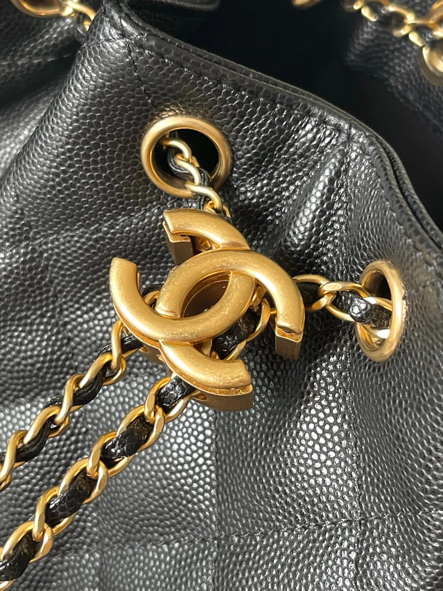 Chanel Cowhide Hobo Underarm Bag One Shoulder Back Image 6 Chanel Cowhide Hobo Underarm Bag One Shoulder Back Image 6