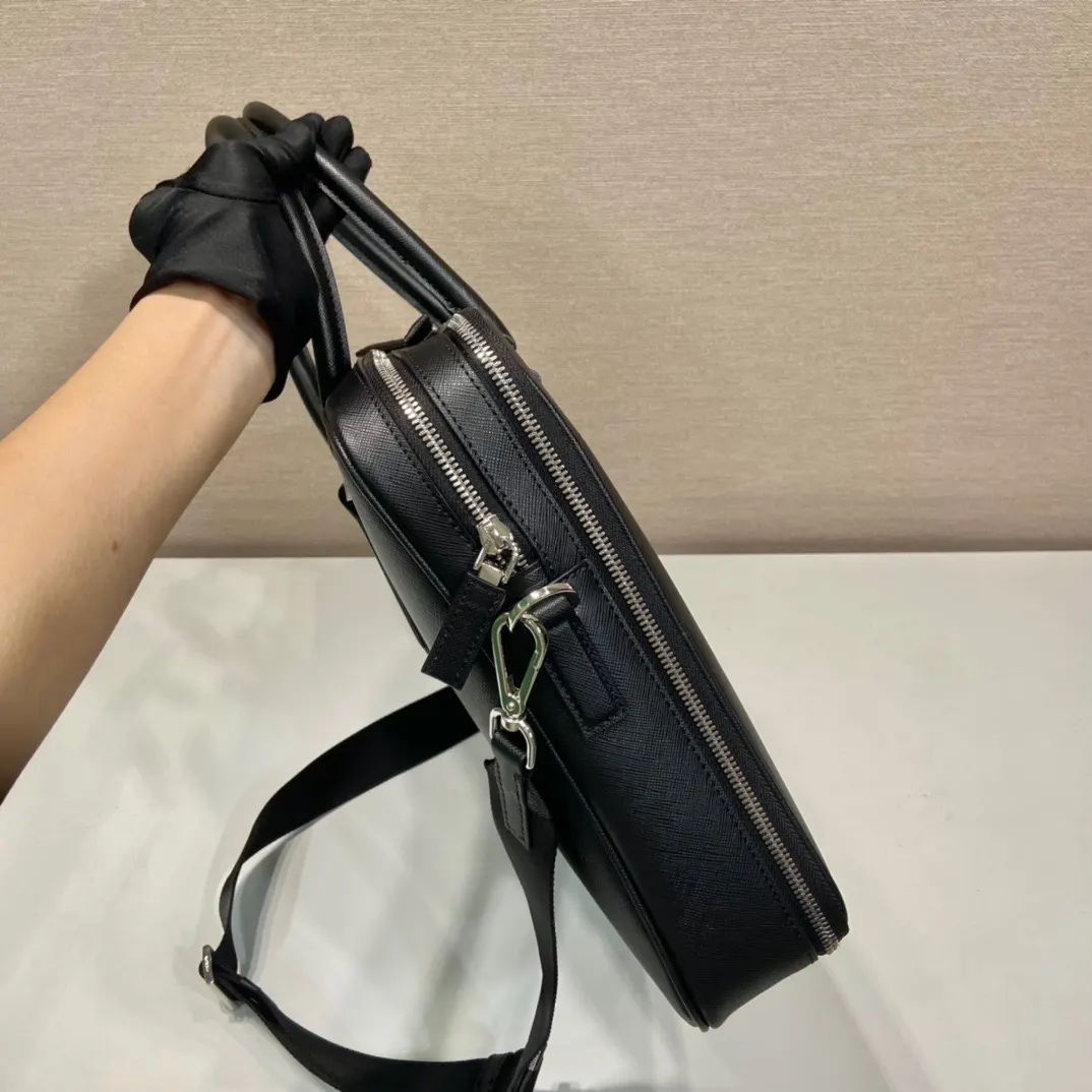 尼龍 双层公文包 优雅而精致的 商務通勤款