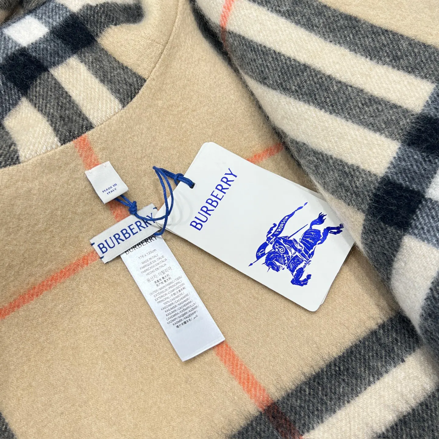 Burberry 羊绒 格纹 马术 帽子 日常造型款