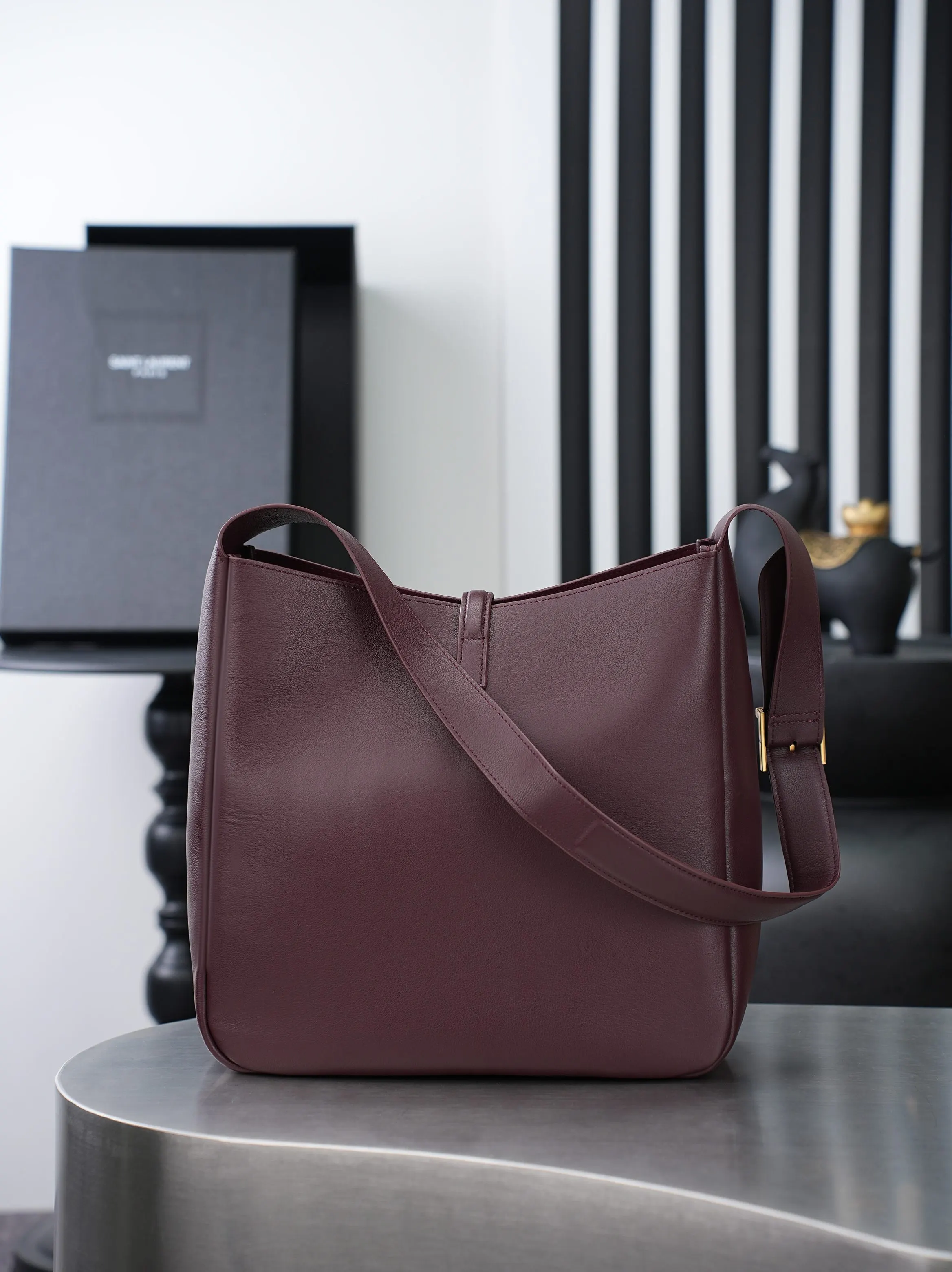 YSL Hobo 黑色 金色 牛皮 腋下包 復古腋下背款