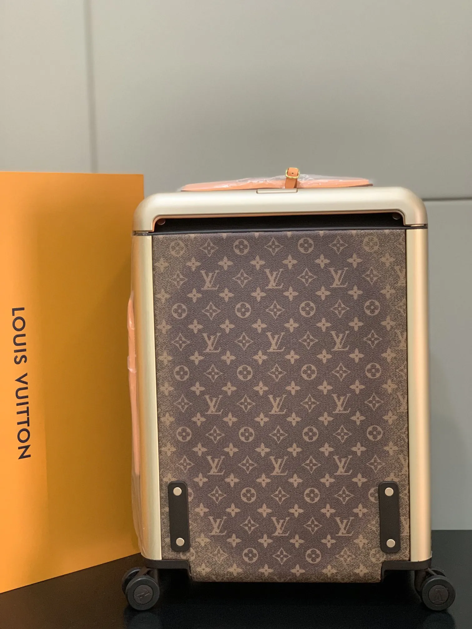 灰色 銀色 拉杆真皮包裹 行李箱 旅行拉杆款 輕便出行款
