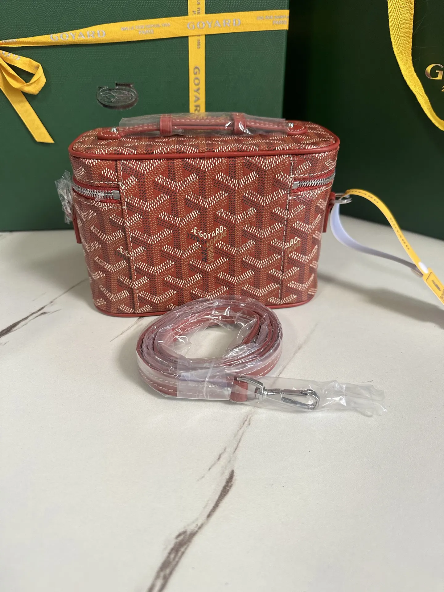Goyard 黄色 小牛皮 化妆包 便携收纳款