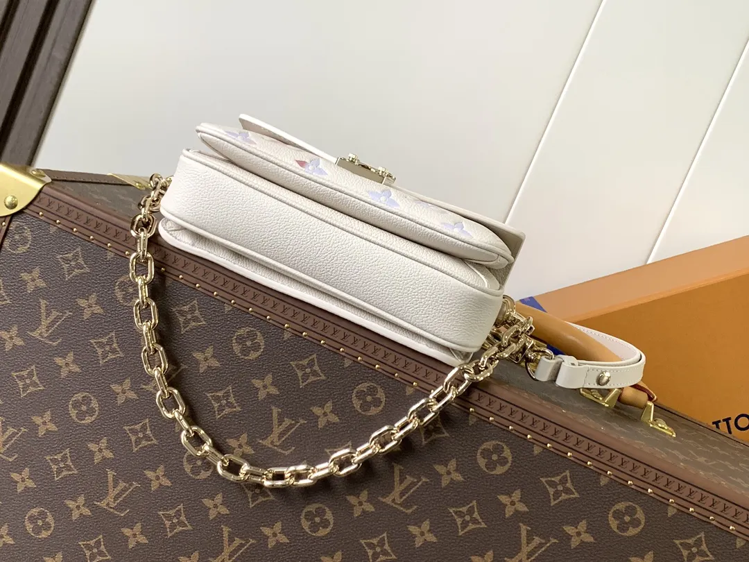 牛皮 Pochette Mét 鏈條包 精致鏈條款