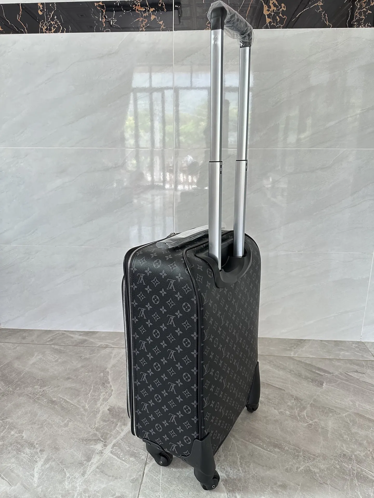 產品 实 行李箱 旅行拉杆款 輕便出行款