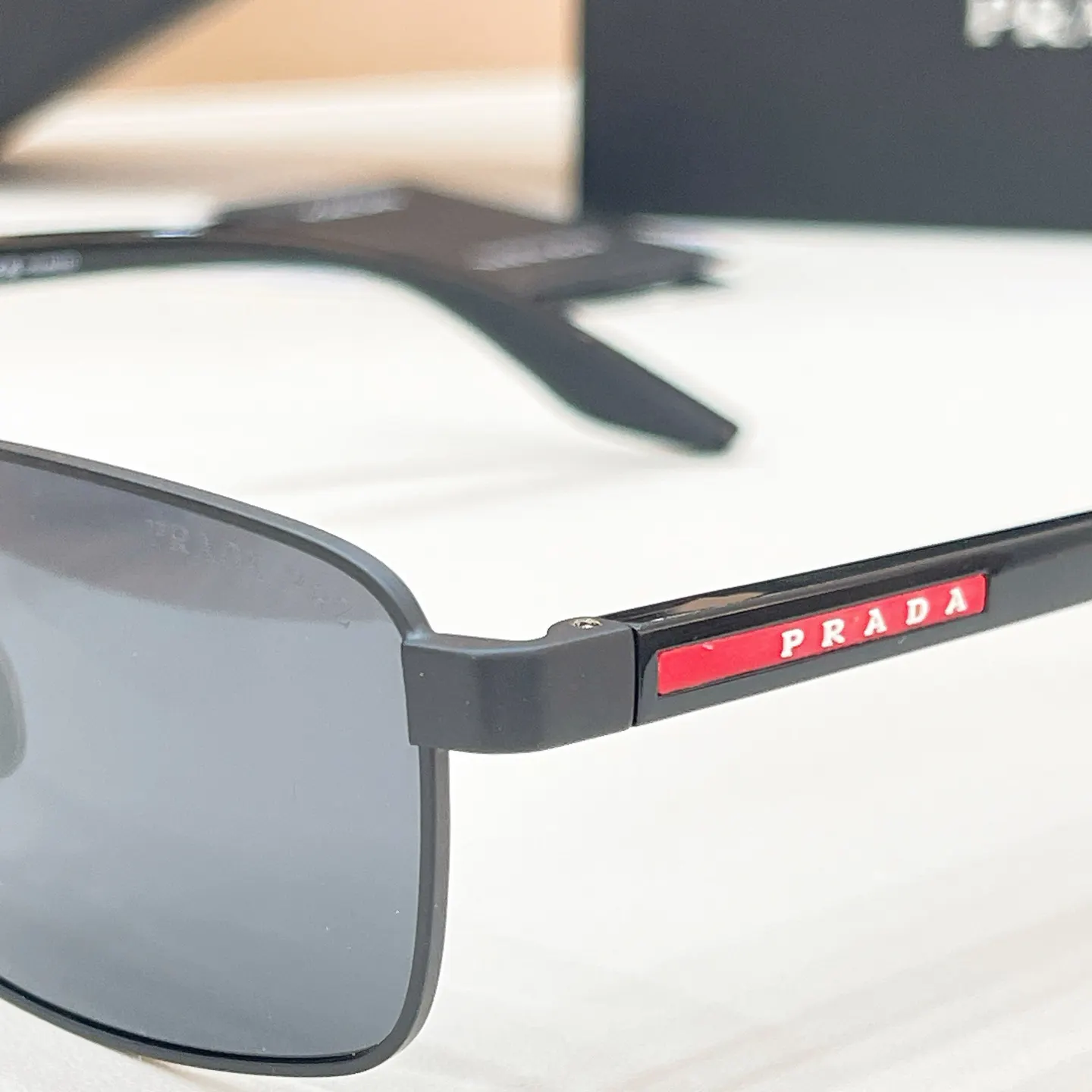 Prada SPR B54S 太陽鏡