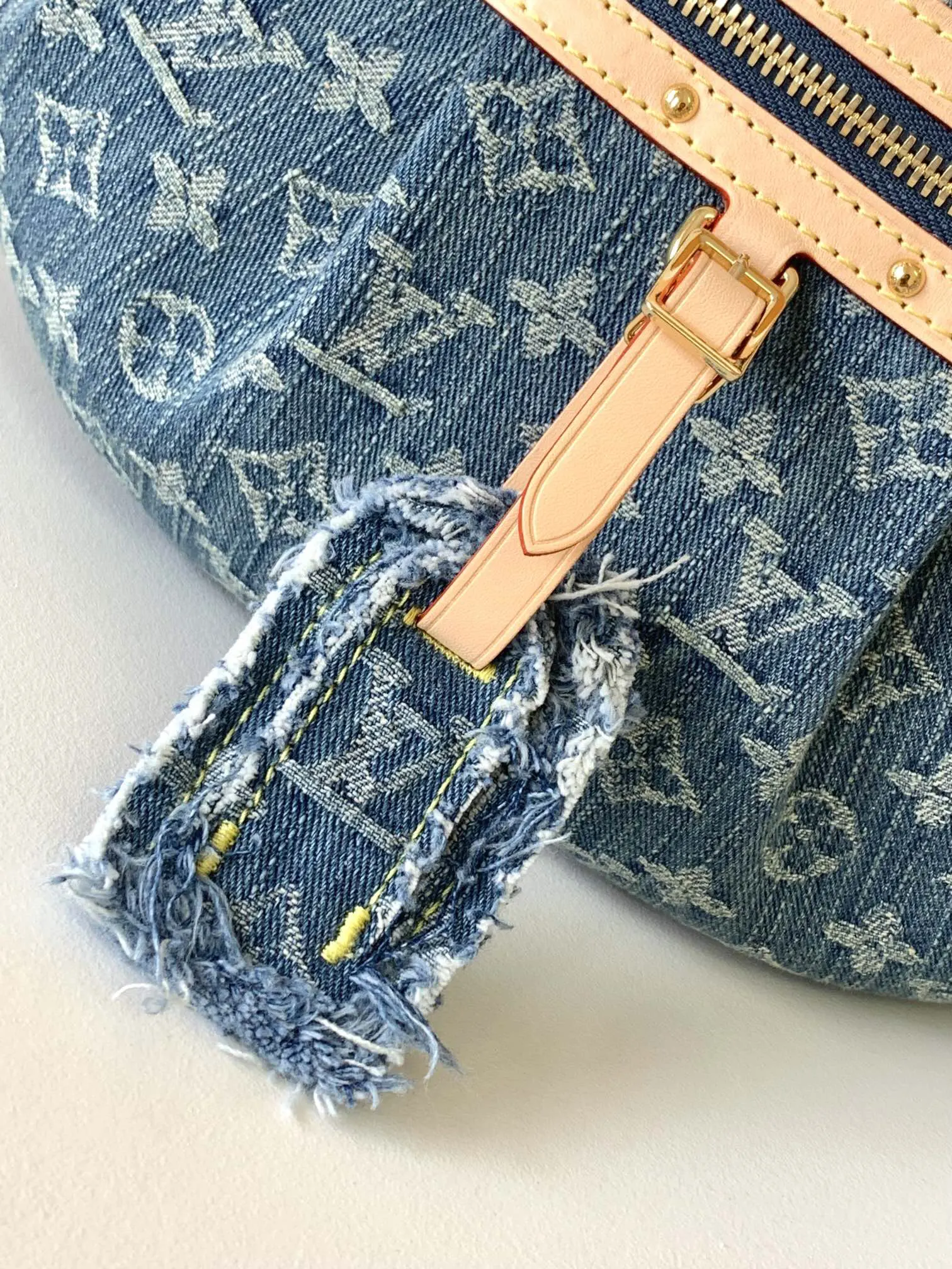 LV accessories single item Image 4 LV accessories single item Image 4