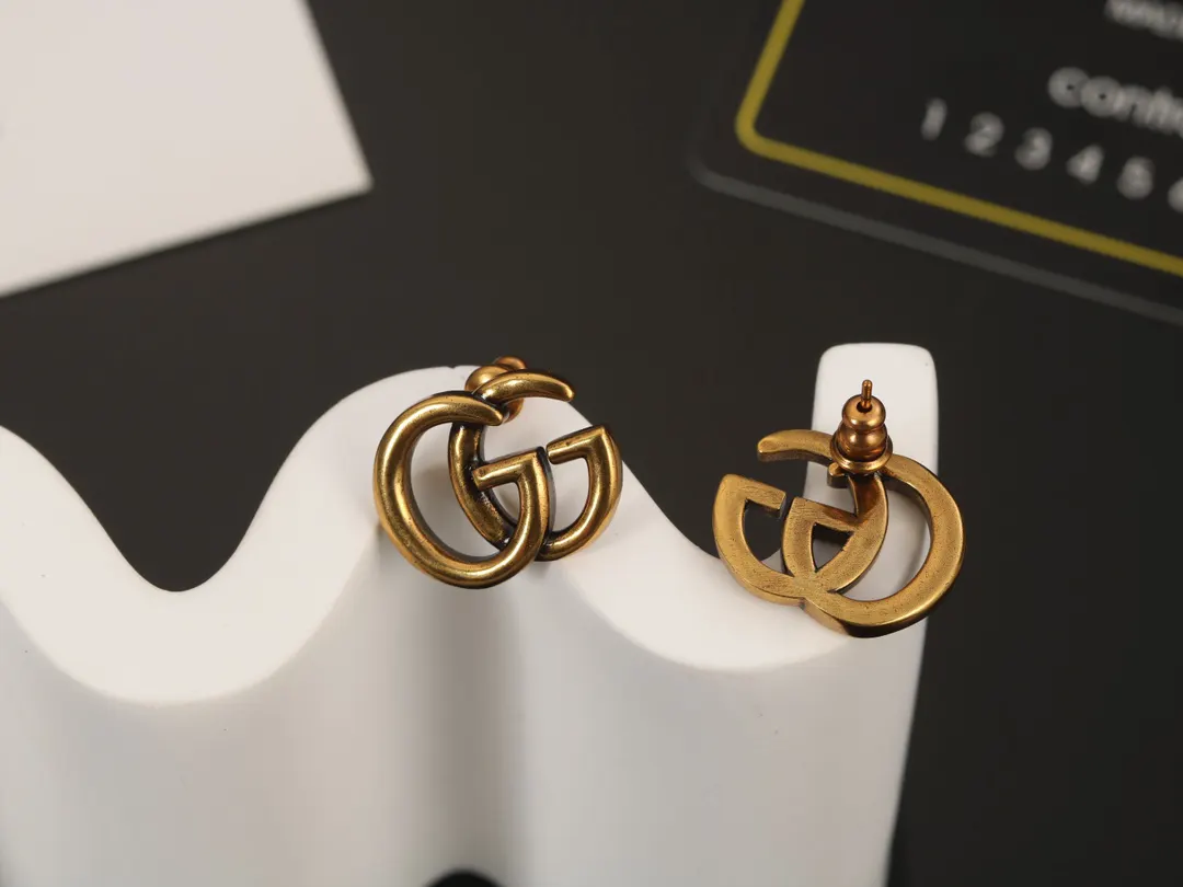 Gucci 耳钉 小巧点缀款
