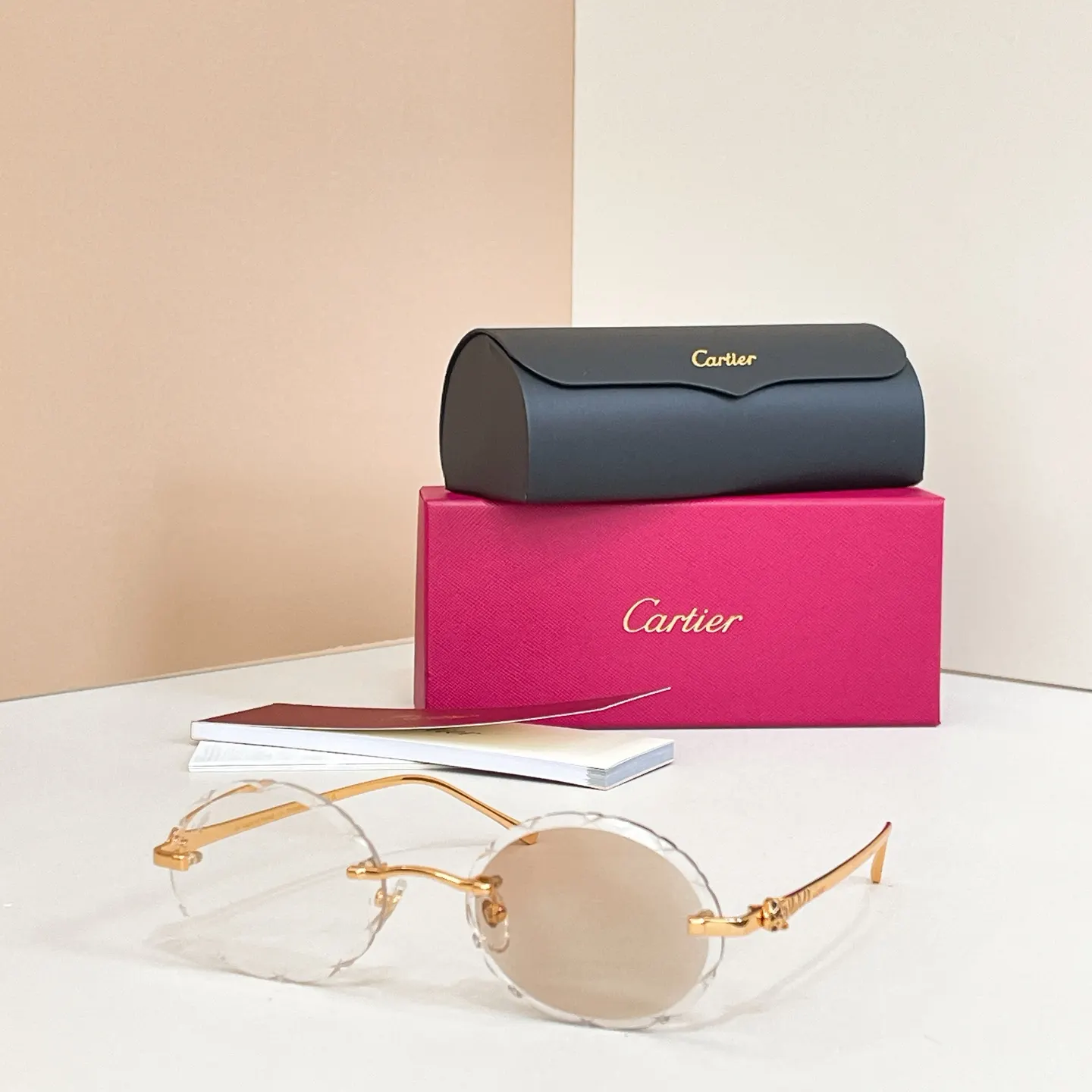 Cartier 墨镜 時尚防晒款