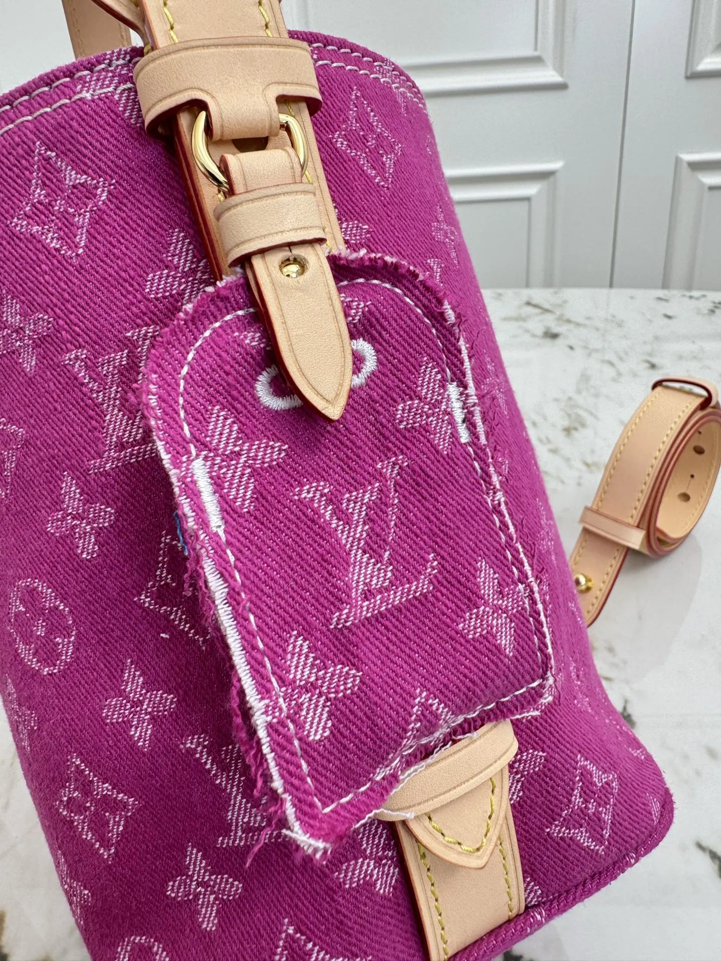 Louis Vuitton M27626 红色 皮革 手提包