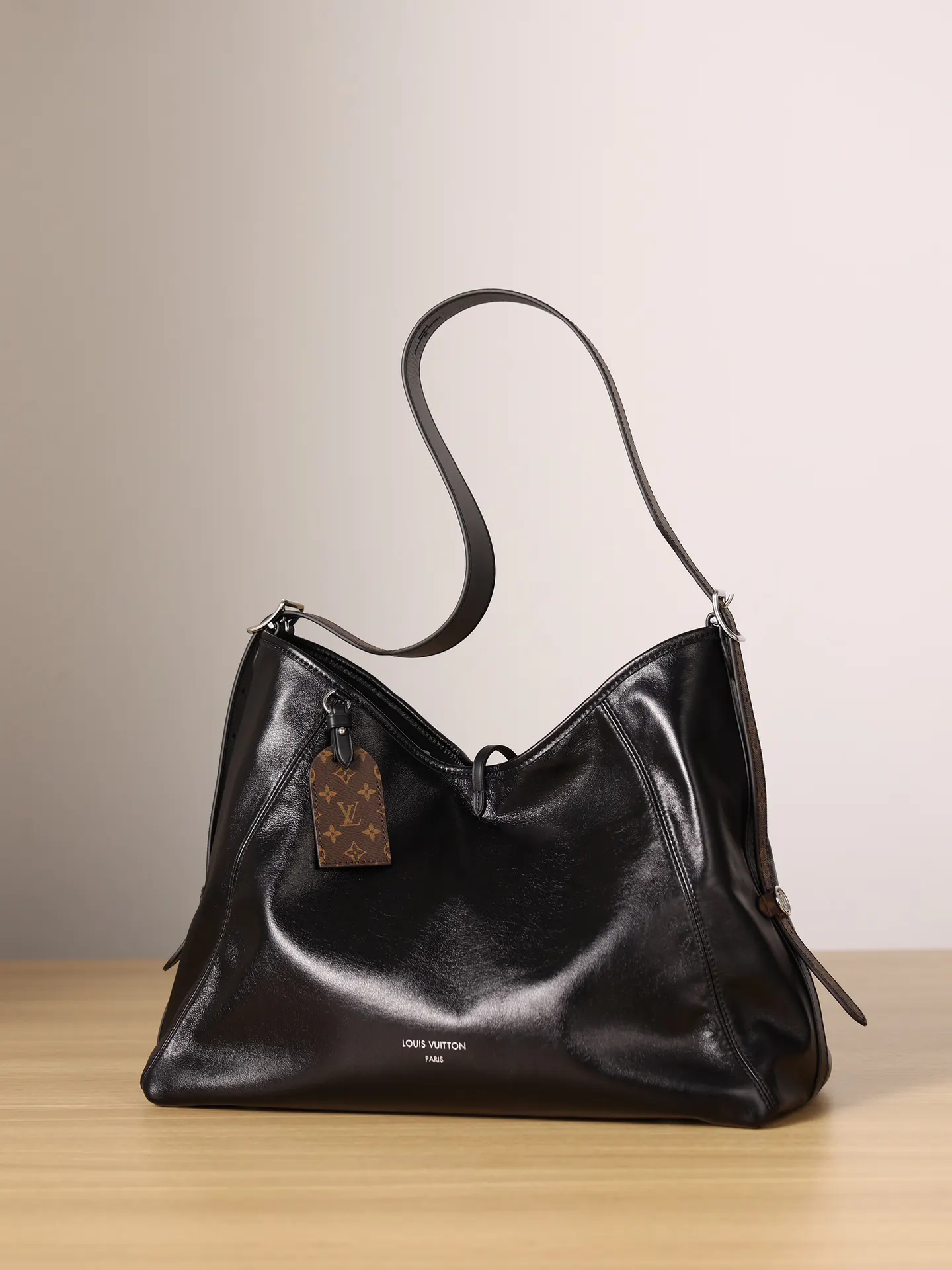 CarryAll 牛皮 水桶包 休閒水桶款