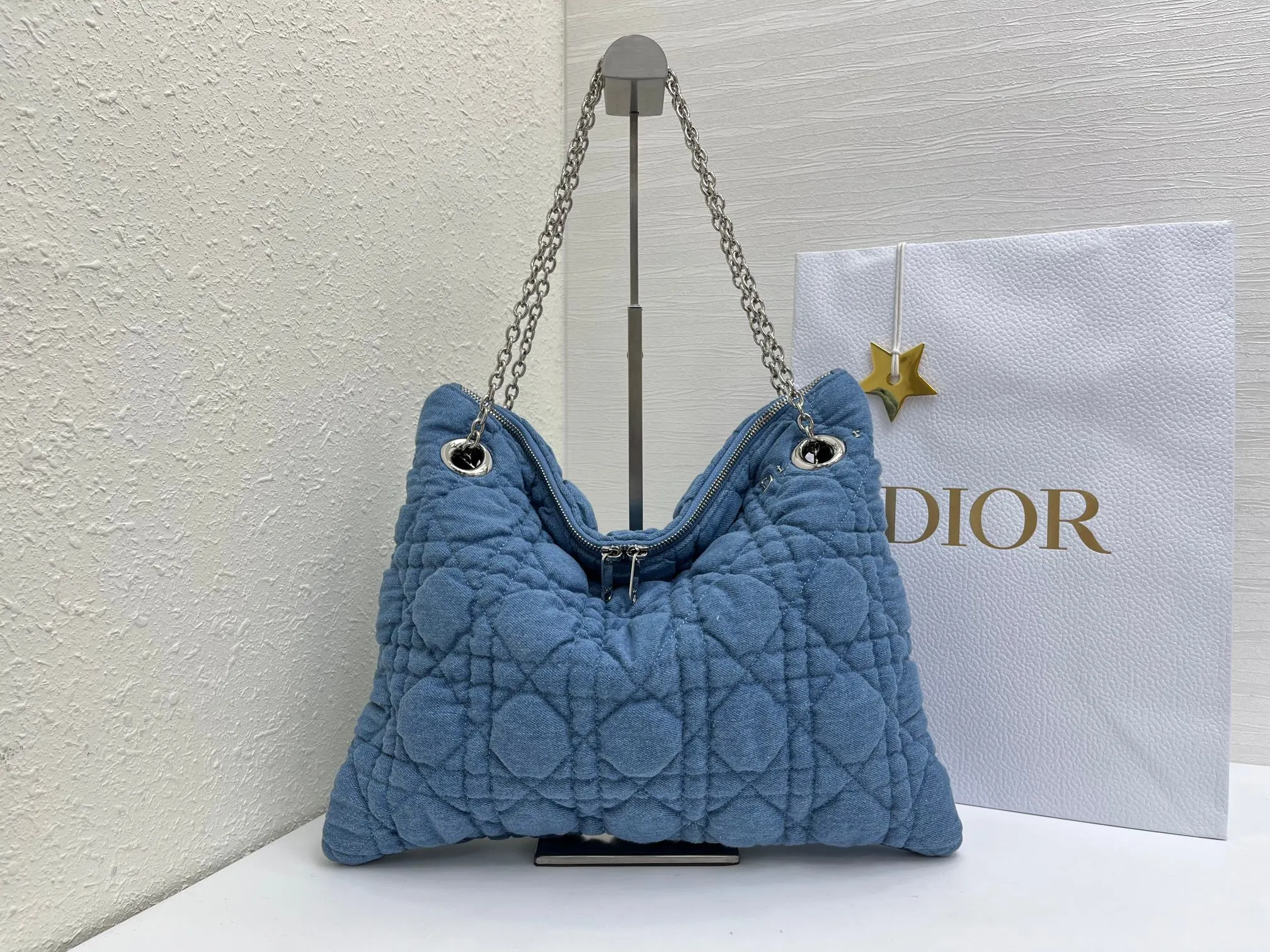 Dior Cannage Quilted Tote 藤格绗缝手 托特包 大容量托特款