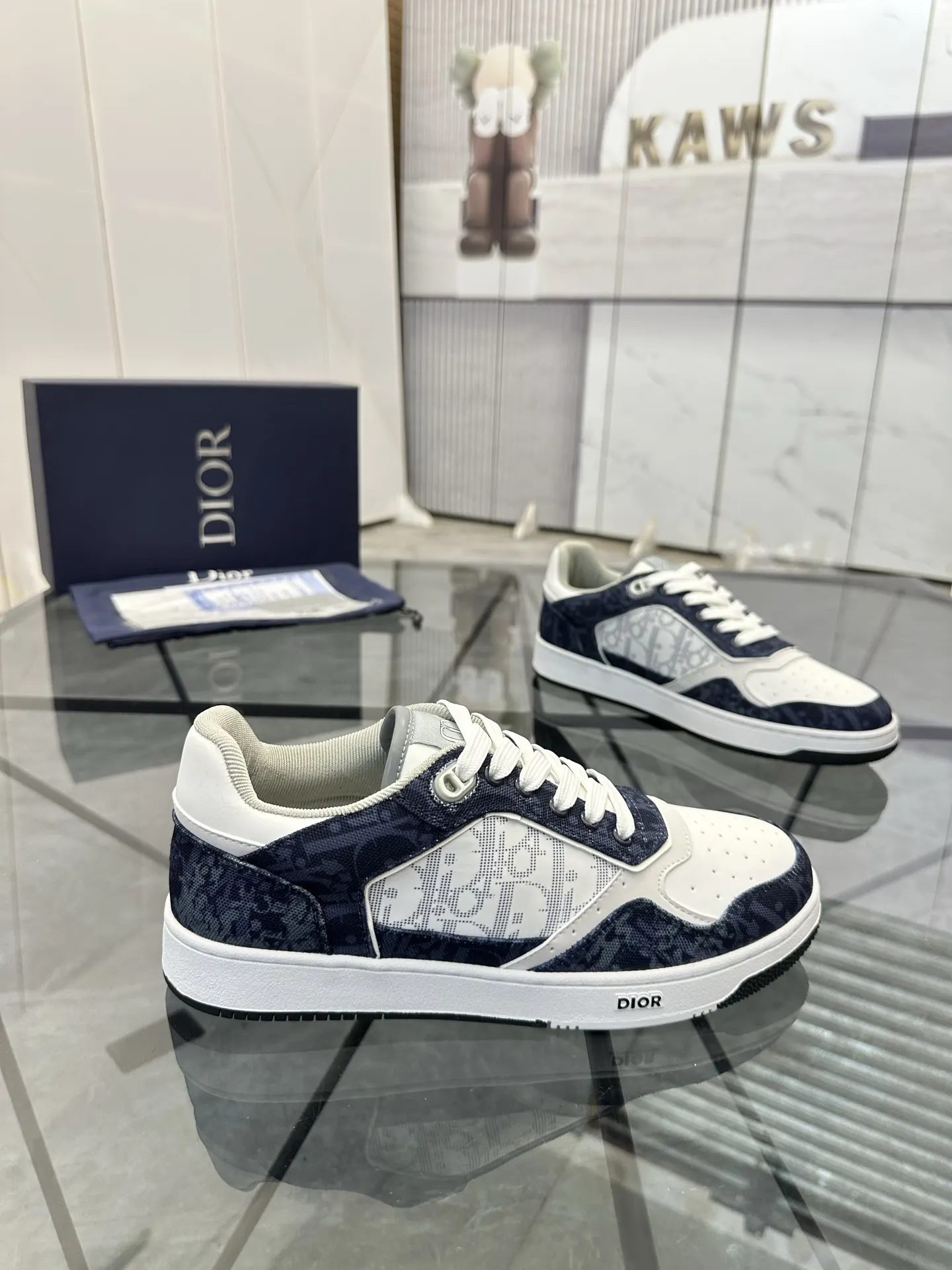 Dior B57 蓝白拼色牛皮运动鞋 经典款