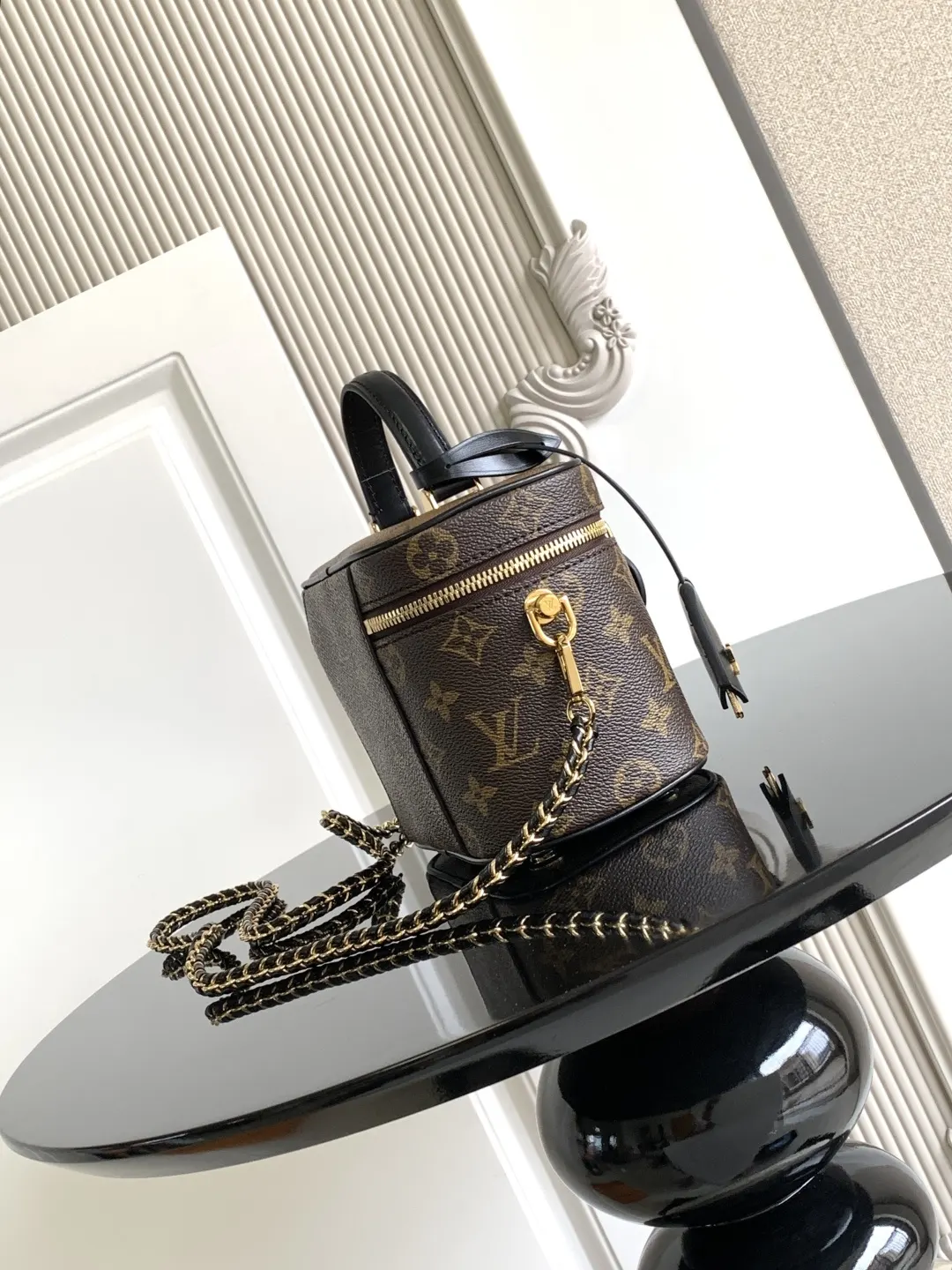 Louis Vuitton Chain Bag Canvas
