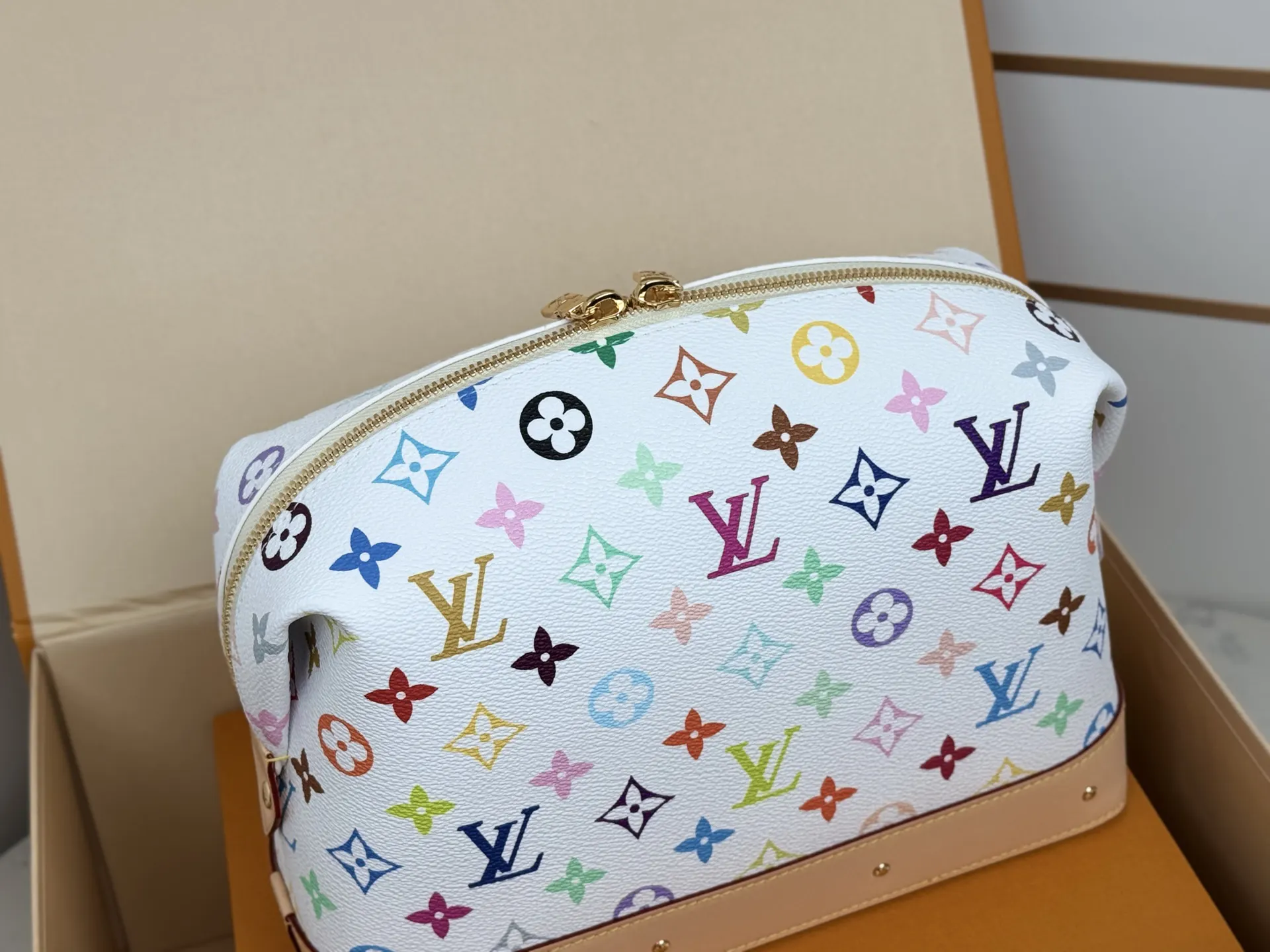 Cosmetic Pouch Travel Leather