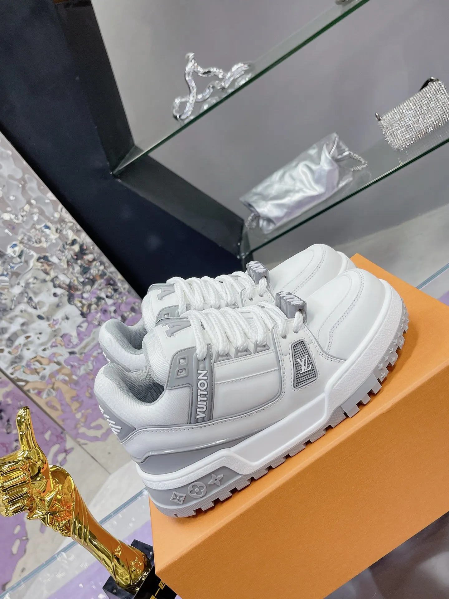 Louis Vuitton 运动鞋