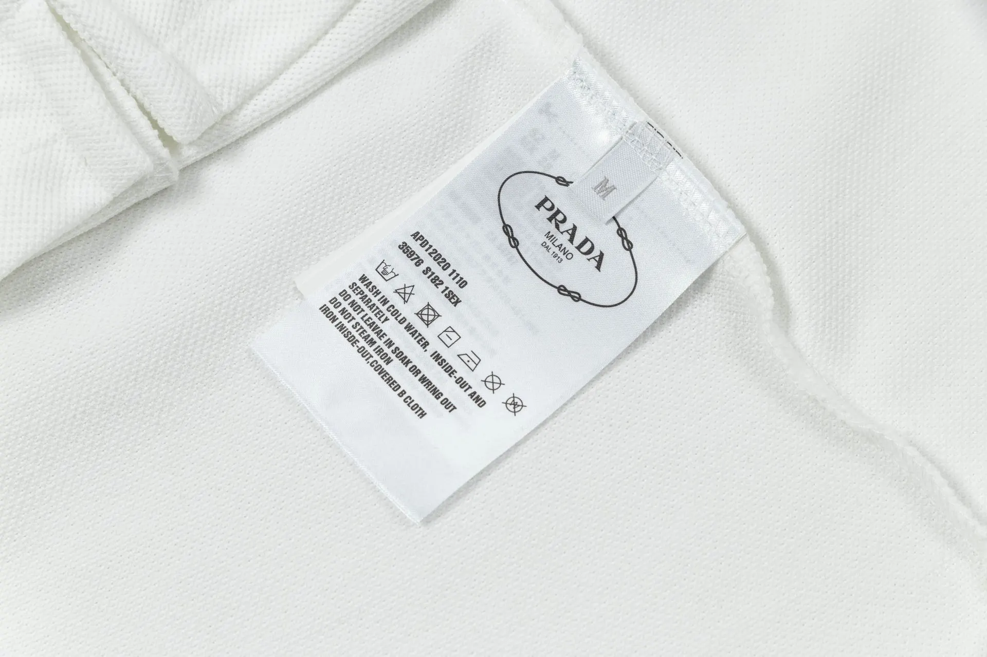 PRADA 字母钢印 Re-Nylon尼龙 棉质 针织衫 休闲百搭款