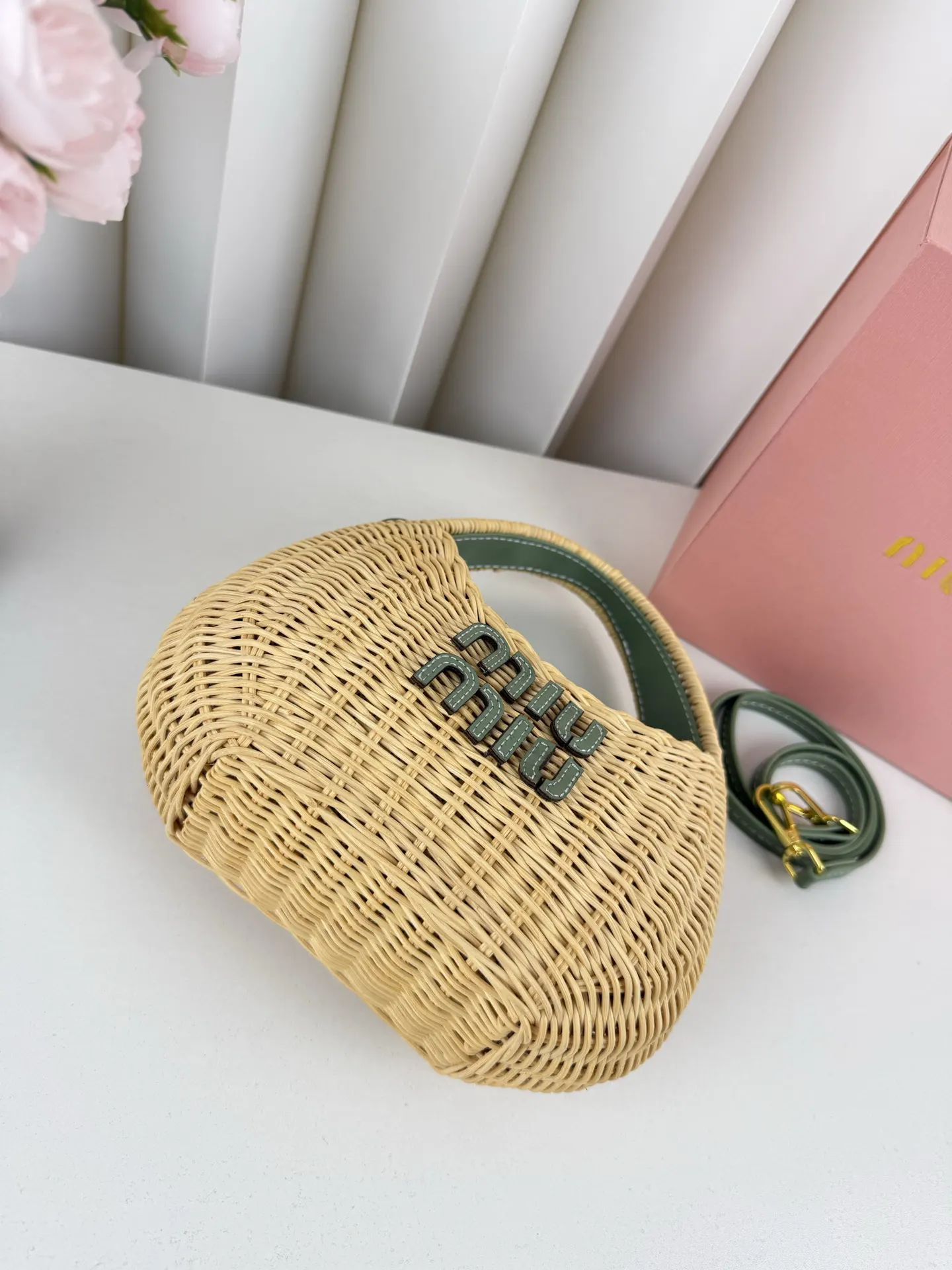Miu miumiu竹编 手提斜背包 缪缪美式復古神 托特包 大容量托特款
