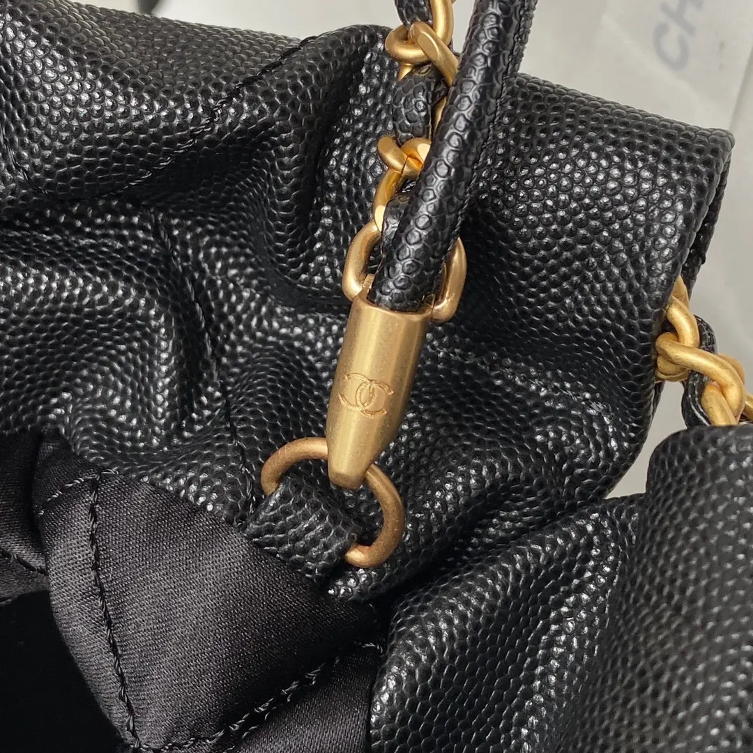 Chanel 黑色 水桶包