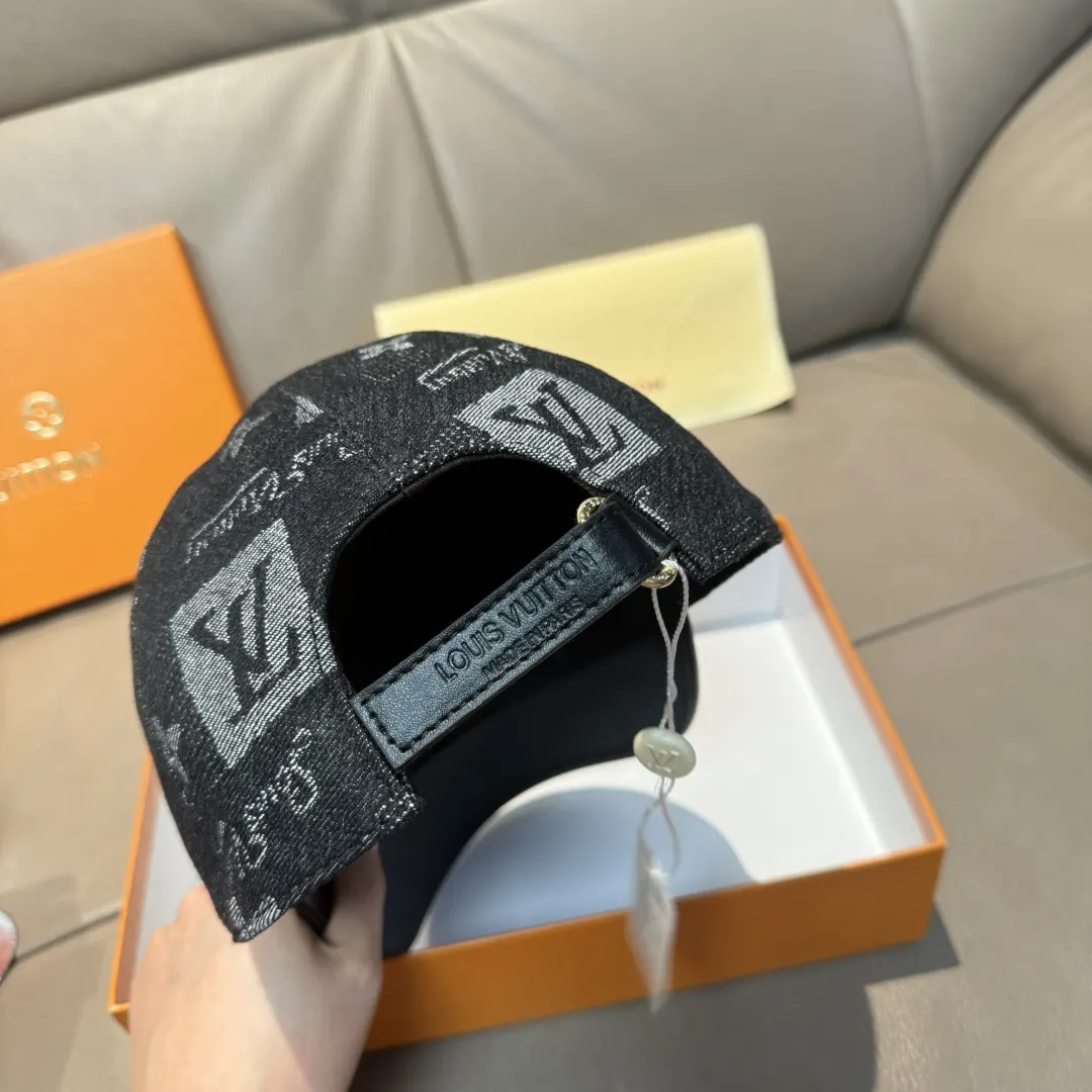 LV 牛皮 棒球帽 日常休闲款