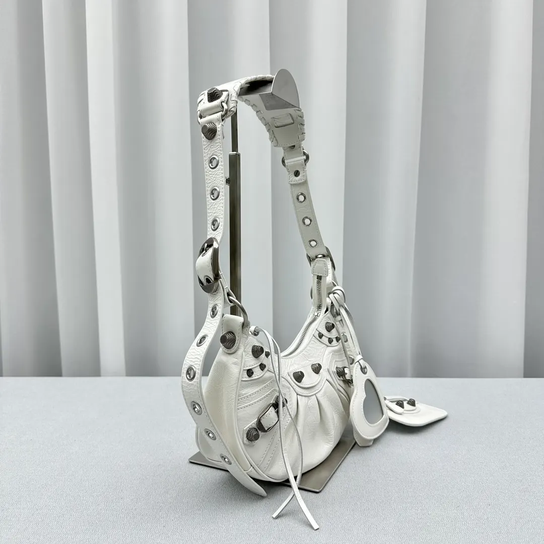 皮革 小油蜡白 Balenciag Le Cagole 半 腋下包 复古腋下背款