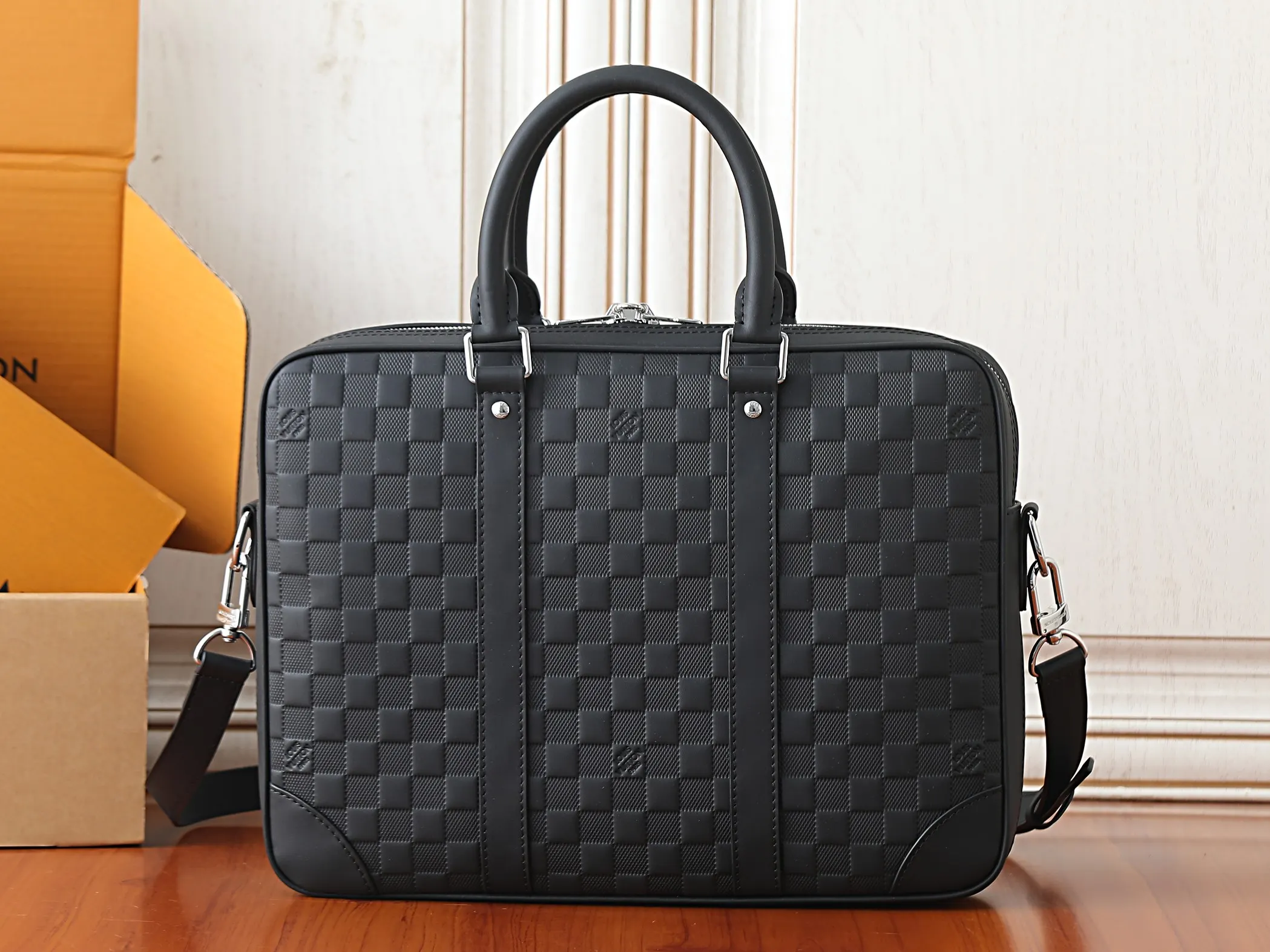 Organizer Pouch Travel Leather