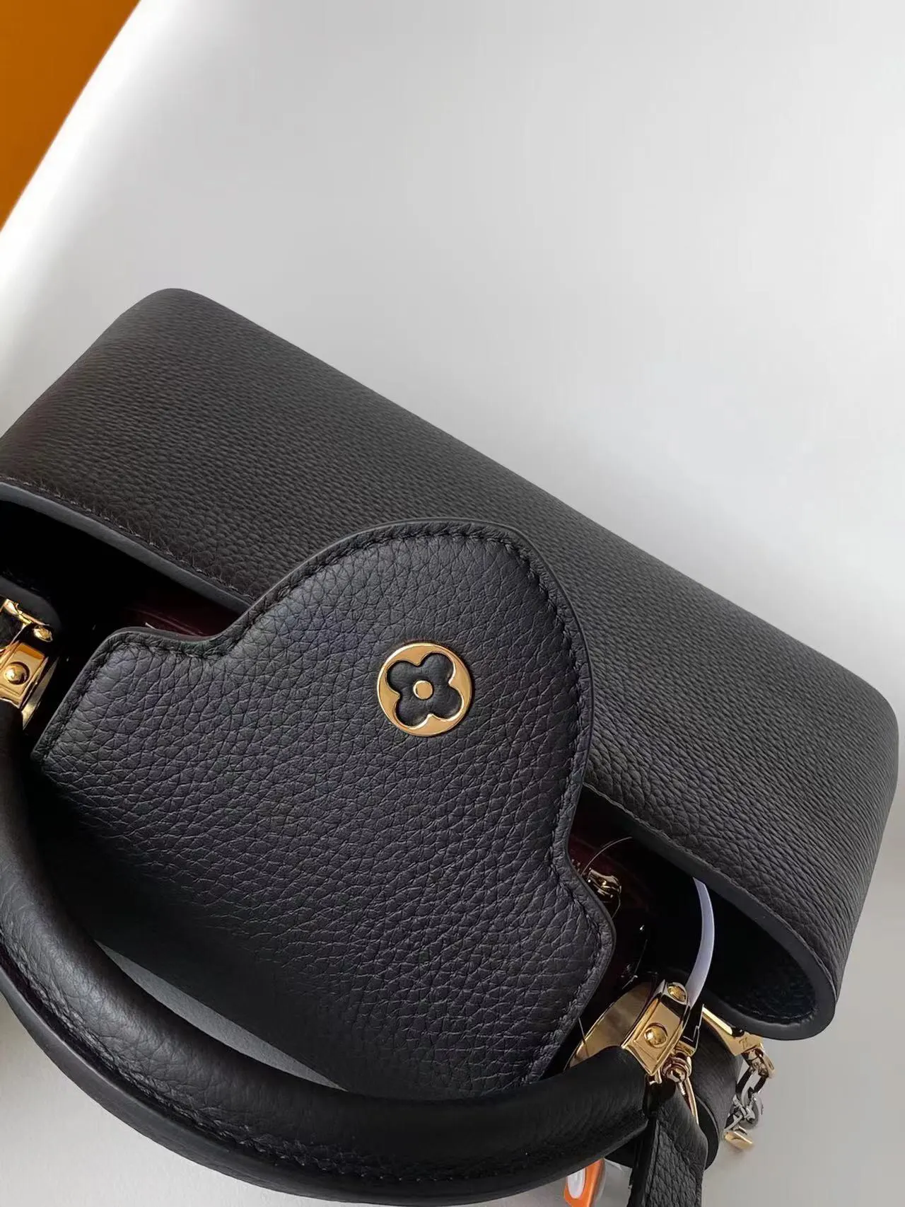 LV Capucines 黑色 米白 牛皮 鏈條包 精致鏈條款