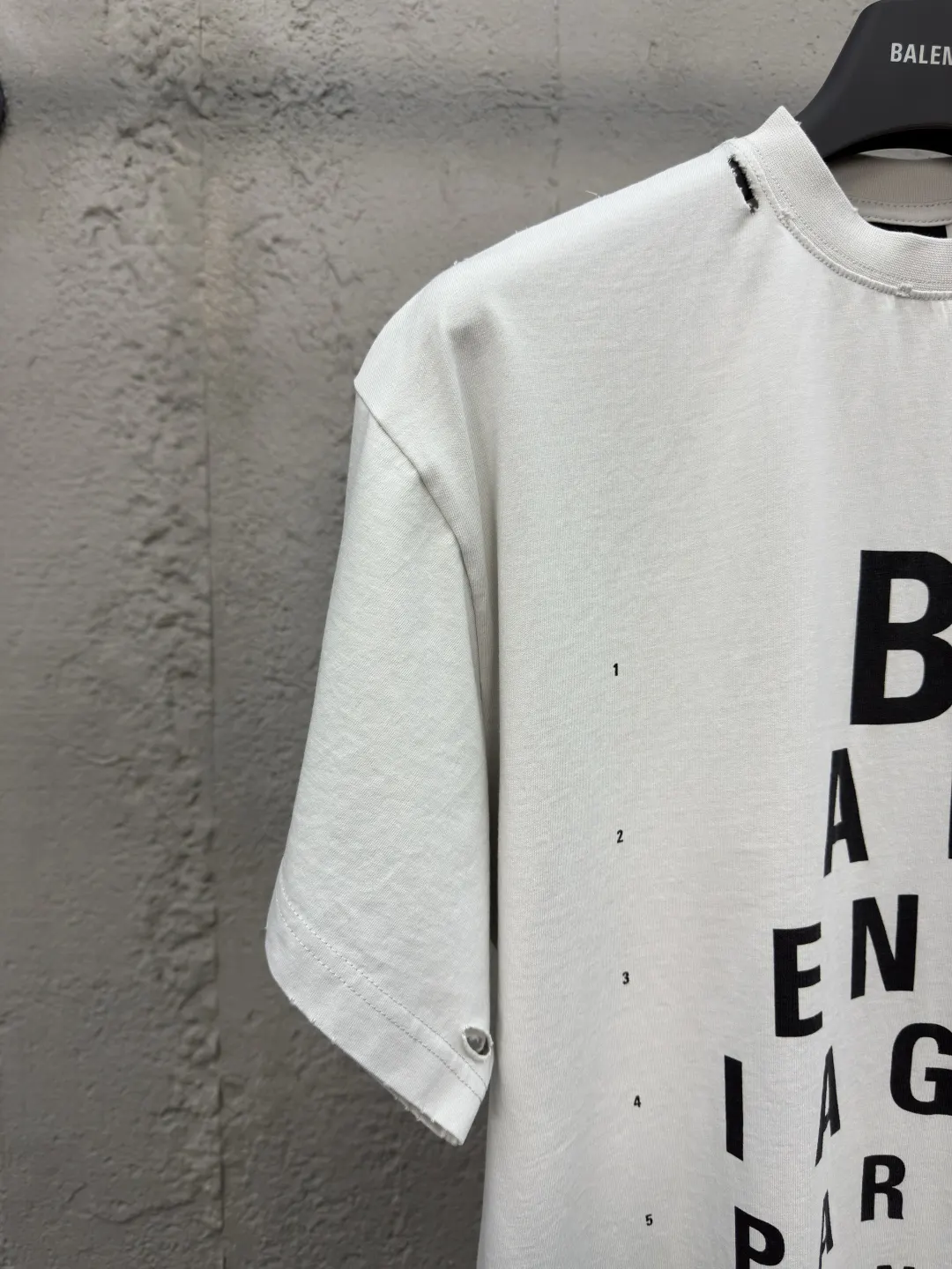 Balenciaga Paris 豎排字母圓領短袖T恤 白色