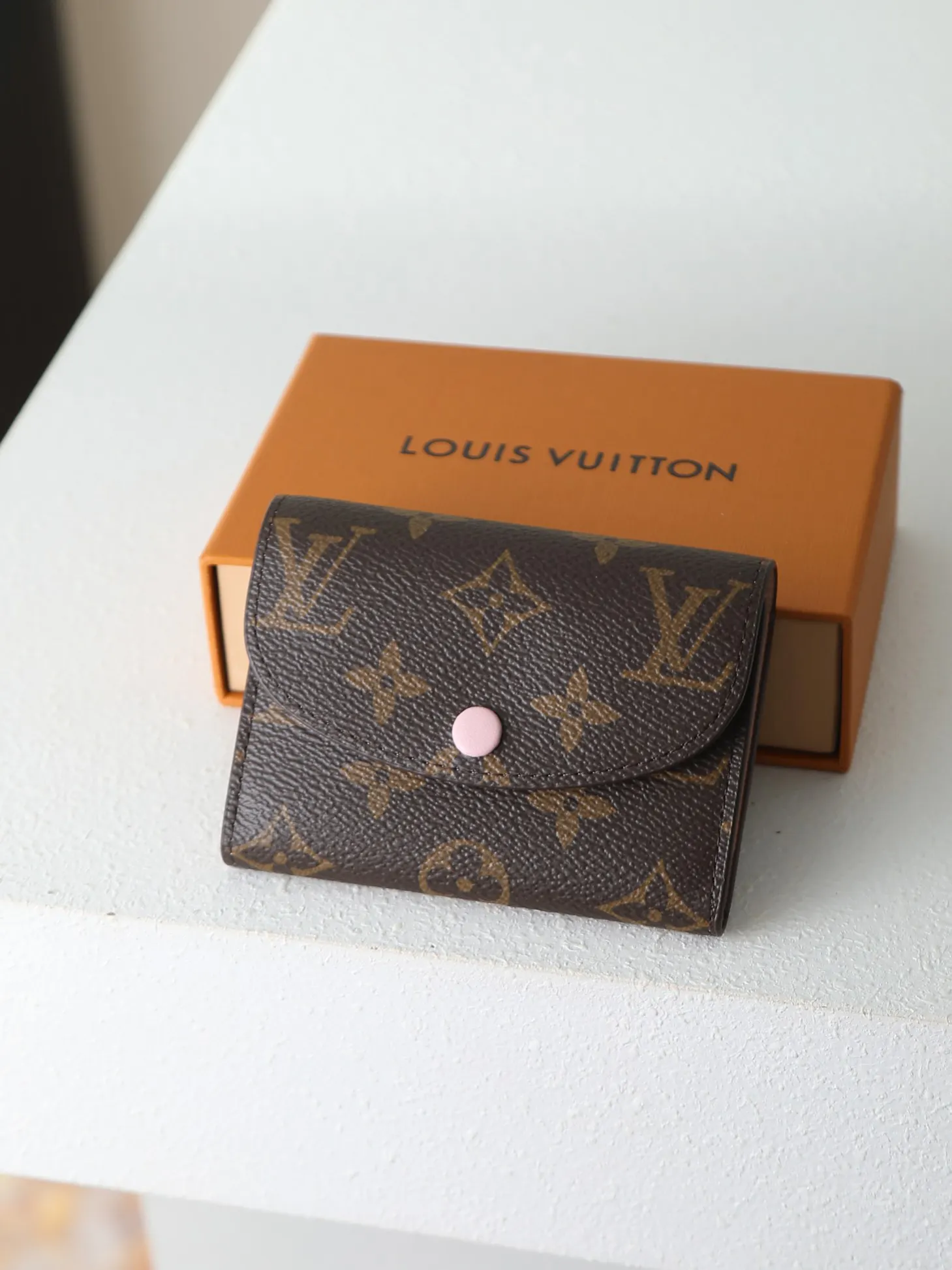 LV zipper wallet Image 2 LV zipper wallet Image 2