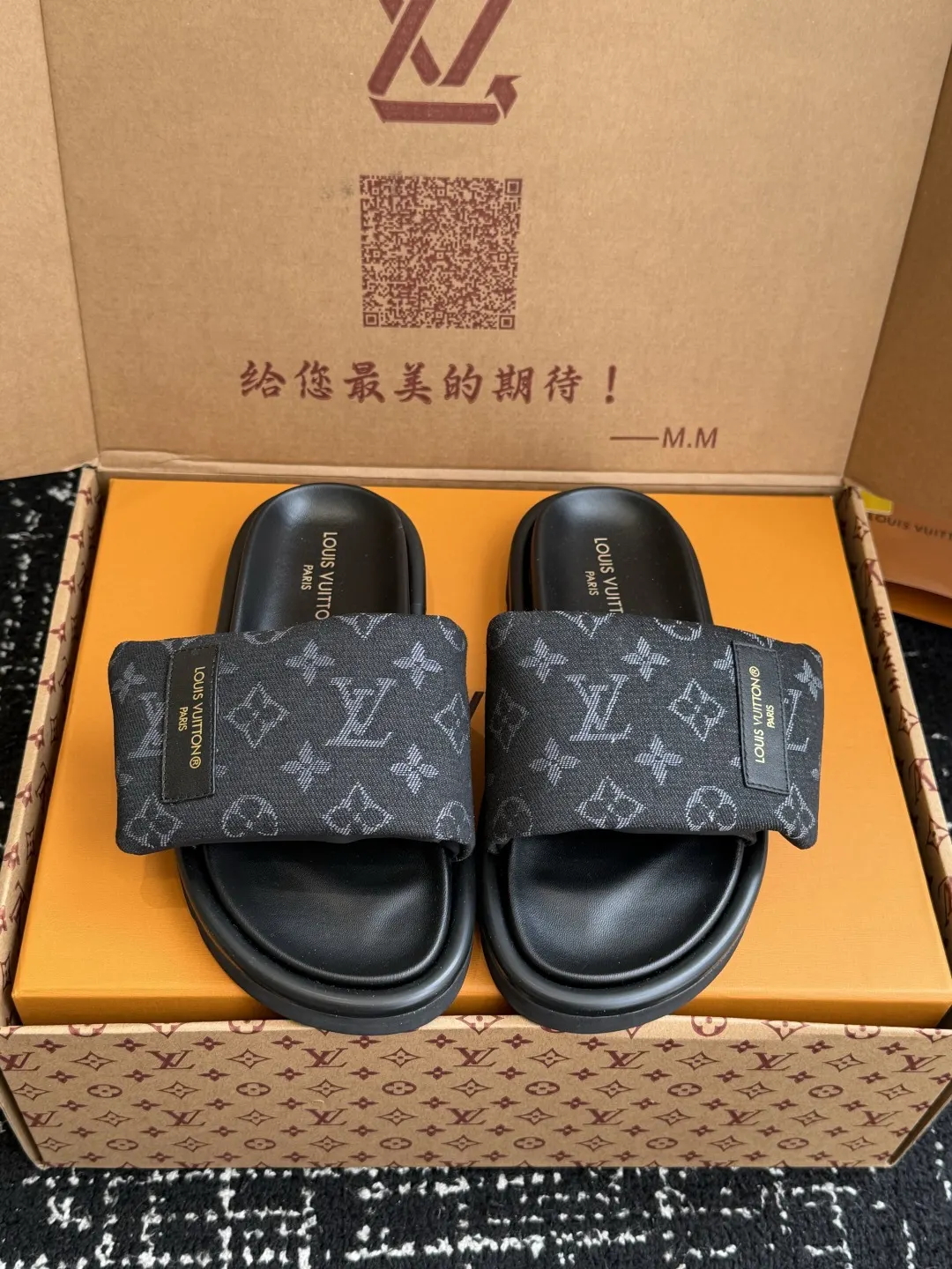 精選 拖鞋 轻便舒適款(數字2) 精選 拖鞋 轻便舒適款(數字2)