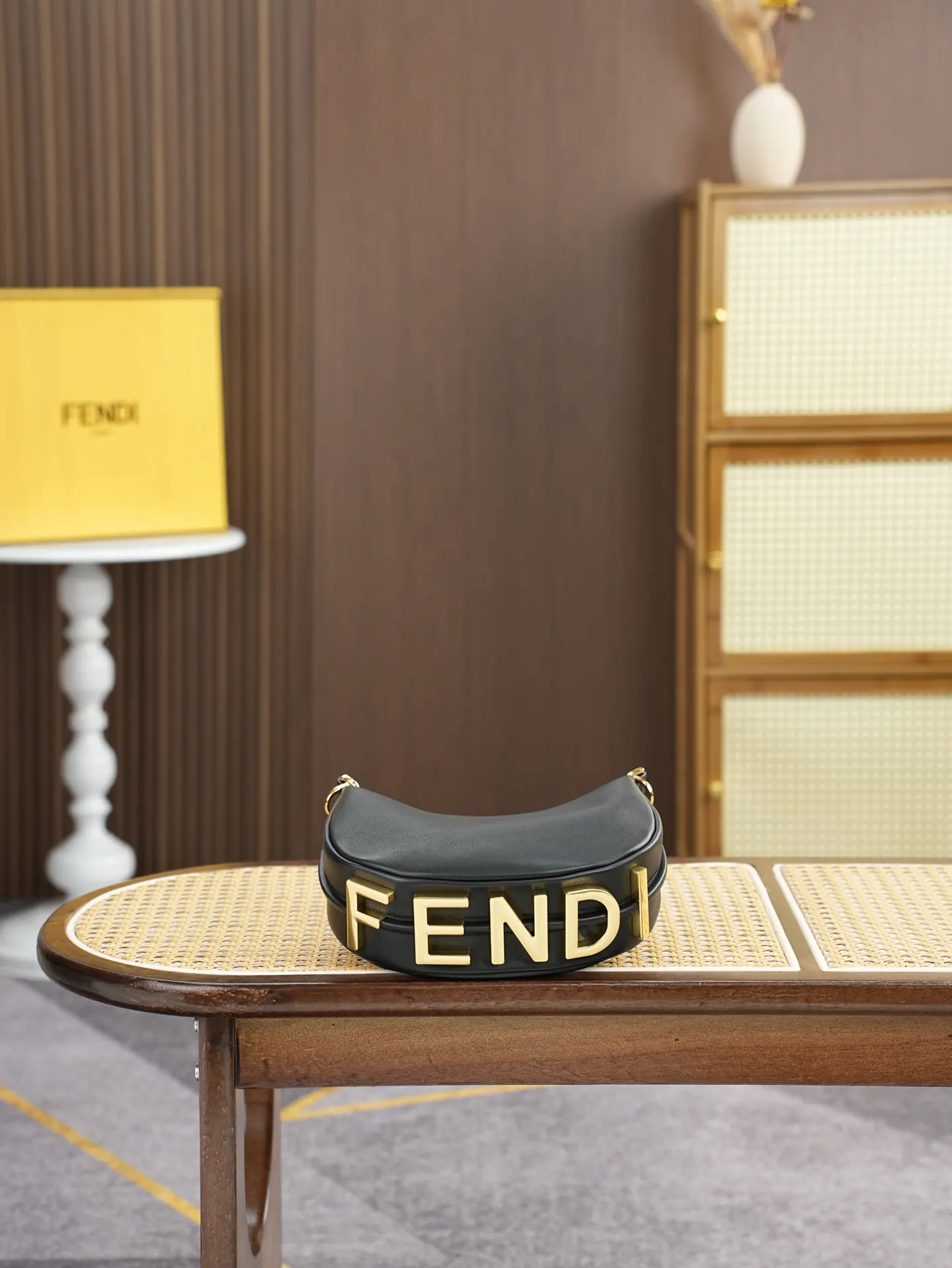 可调节长肩带尺寸 FEND 腋 腋下包 复古腋下背款