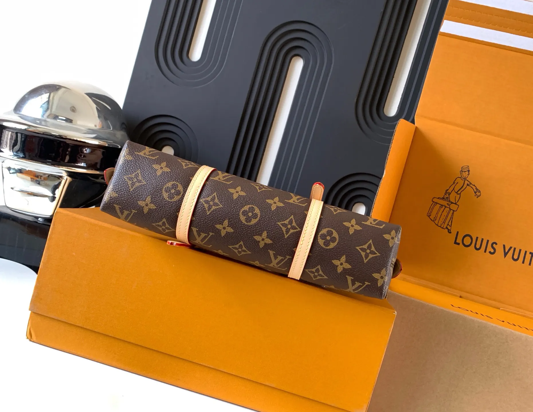 LV accessories single item Image 4 LV accessories single item Image 4