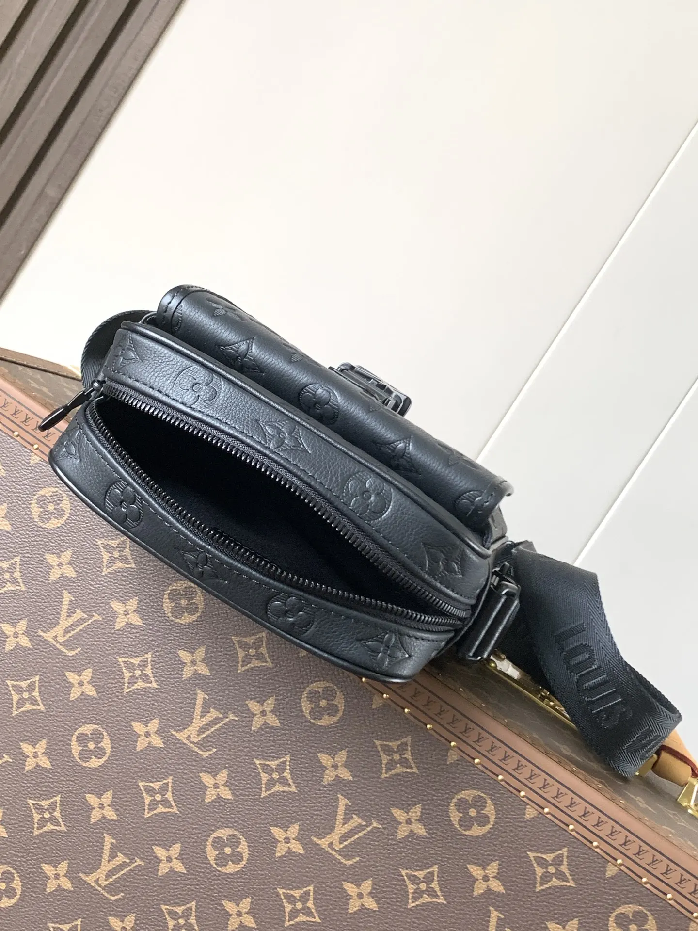 LV Mo收纳包 旅行收纳款