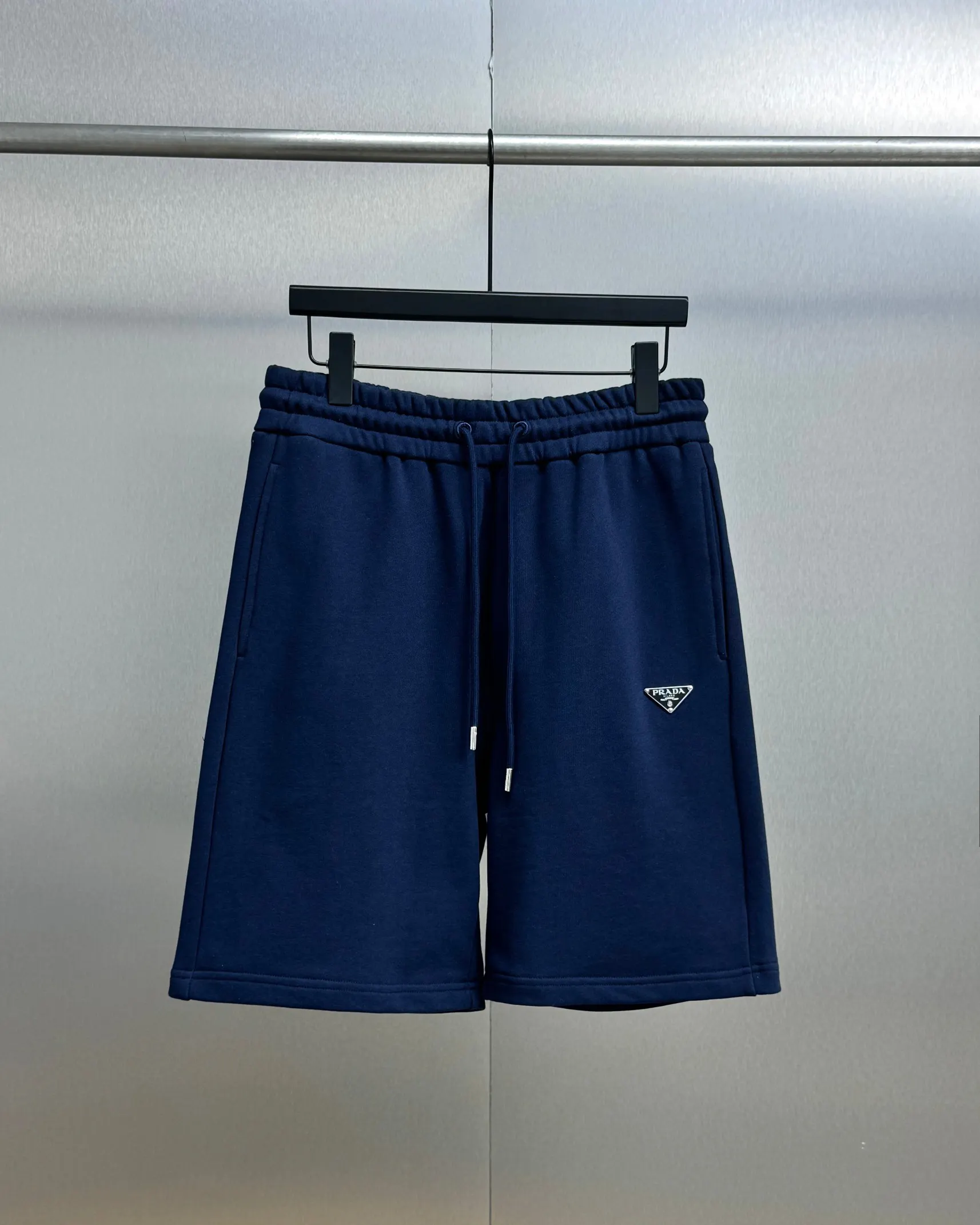 Prada 三角标 短裤