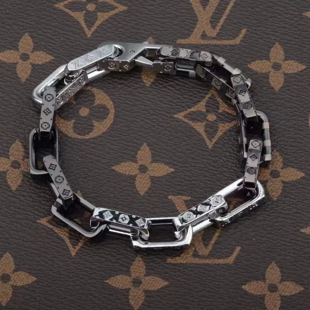 Louis Vuitton 格纹 手链 日常叠戴