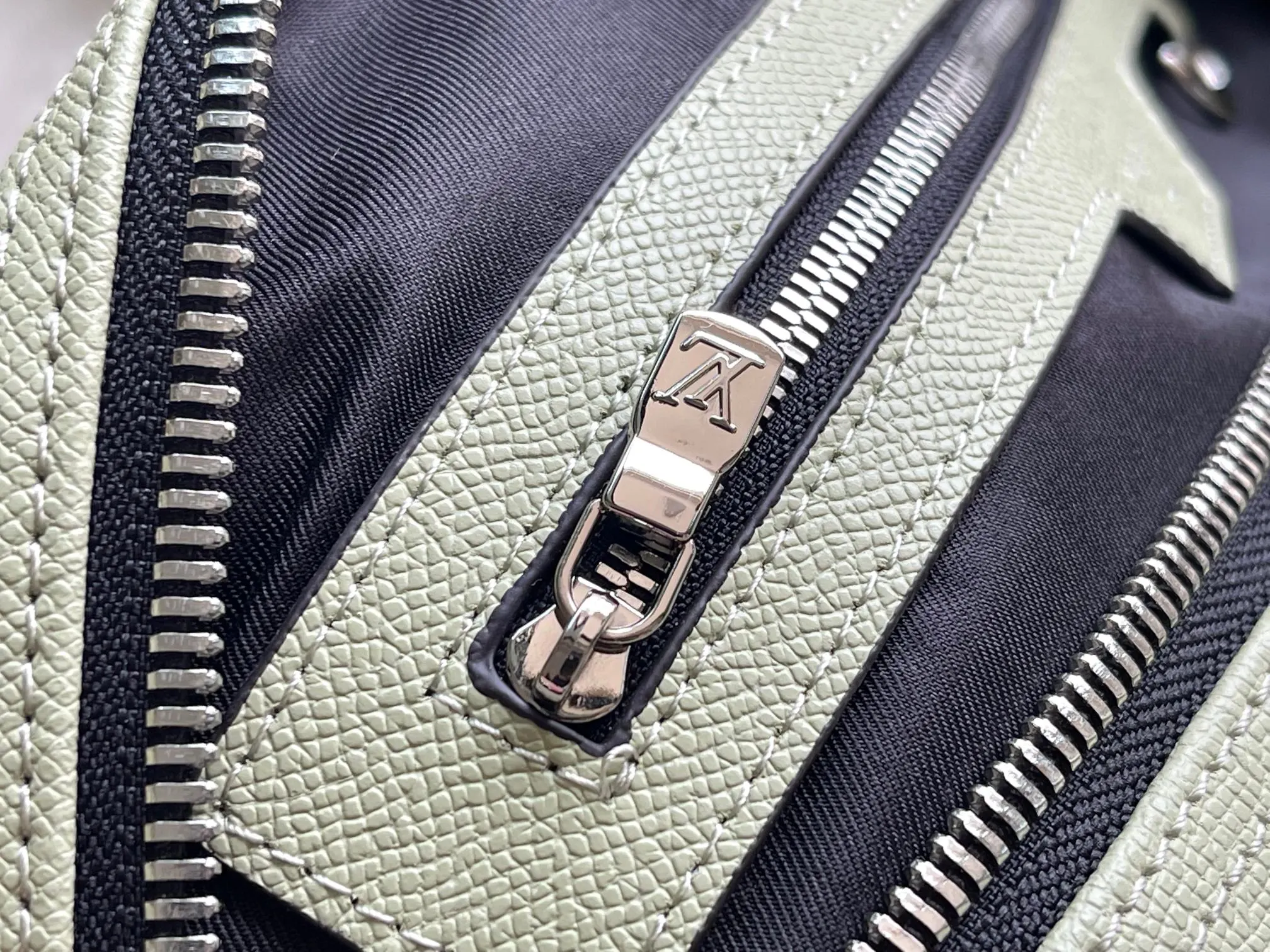 LV Keepall 牛皮 旅行袋 大容量旅行款