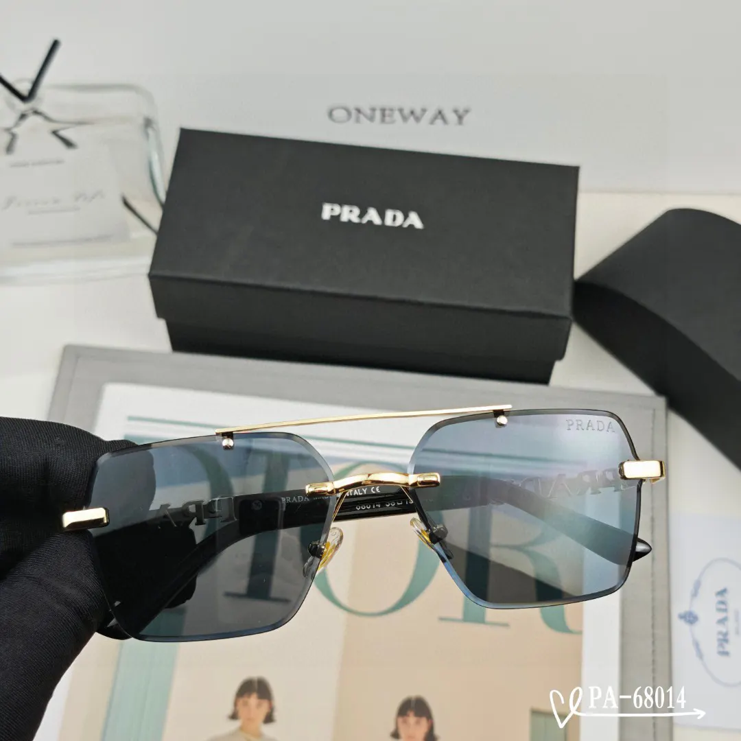 Prada 墨镜 时尚防晒款 款11