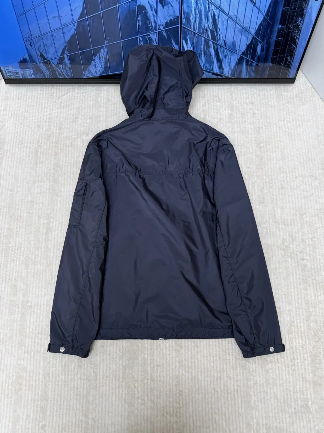 Moncler 外套 通勤休閒款(數字2) Moncler 外套 通勤休閒款(數字2)