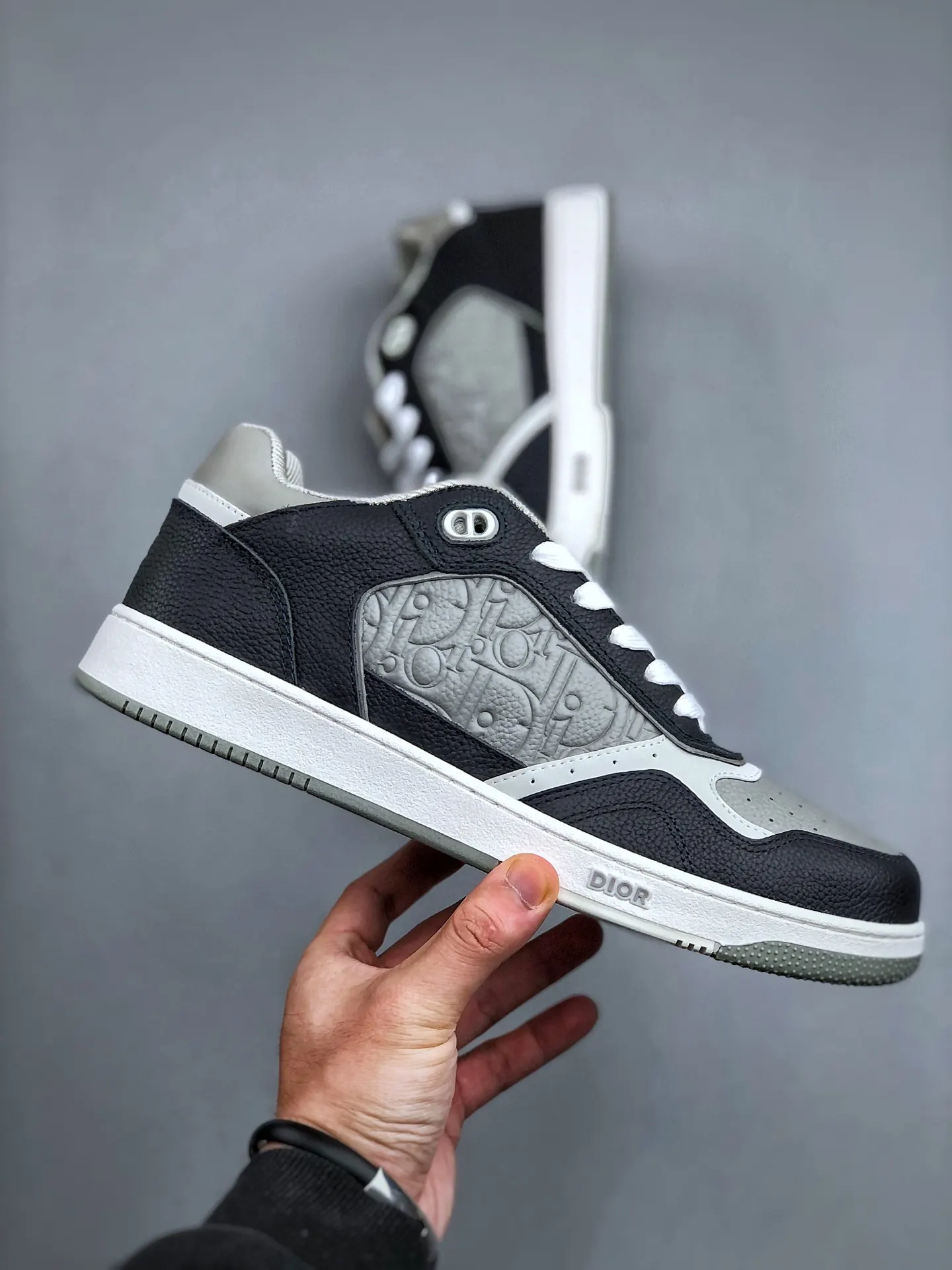 Dior 运动鞋(數字4) Dior 运动鞋(數字4)