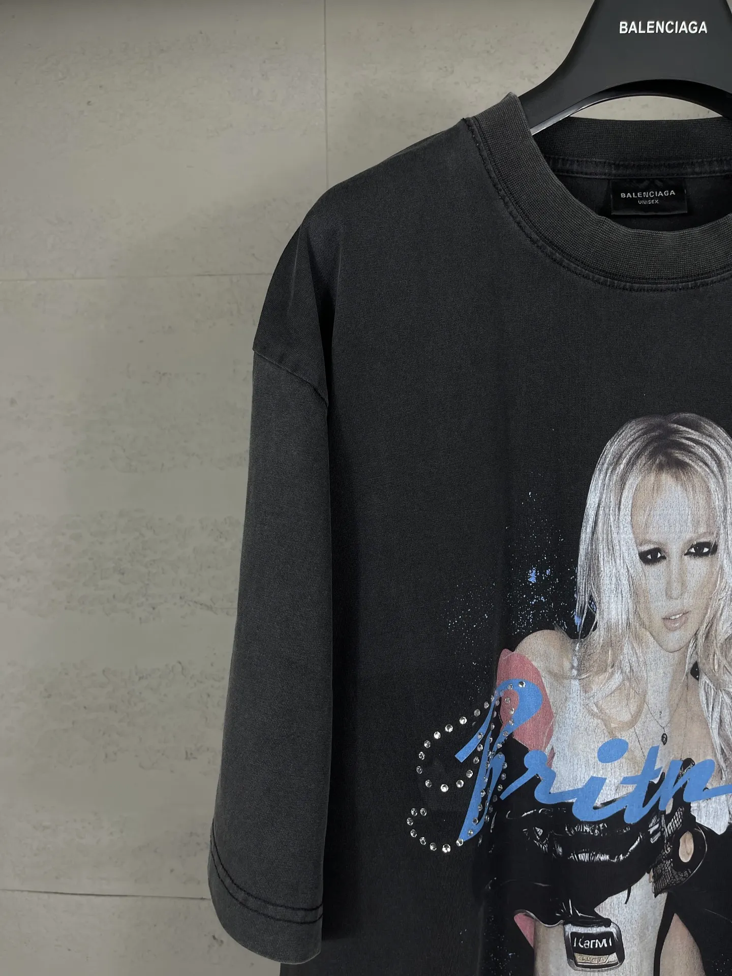 Balenciaga 純棉 Logo 短袖T恤 宽松休閒(數字4) Balenciaga 純棉 Logo 短袖T恤 宽松休閒(數字4)