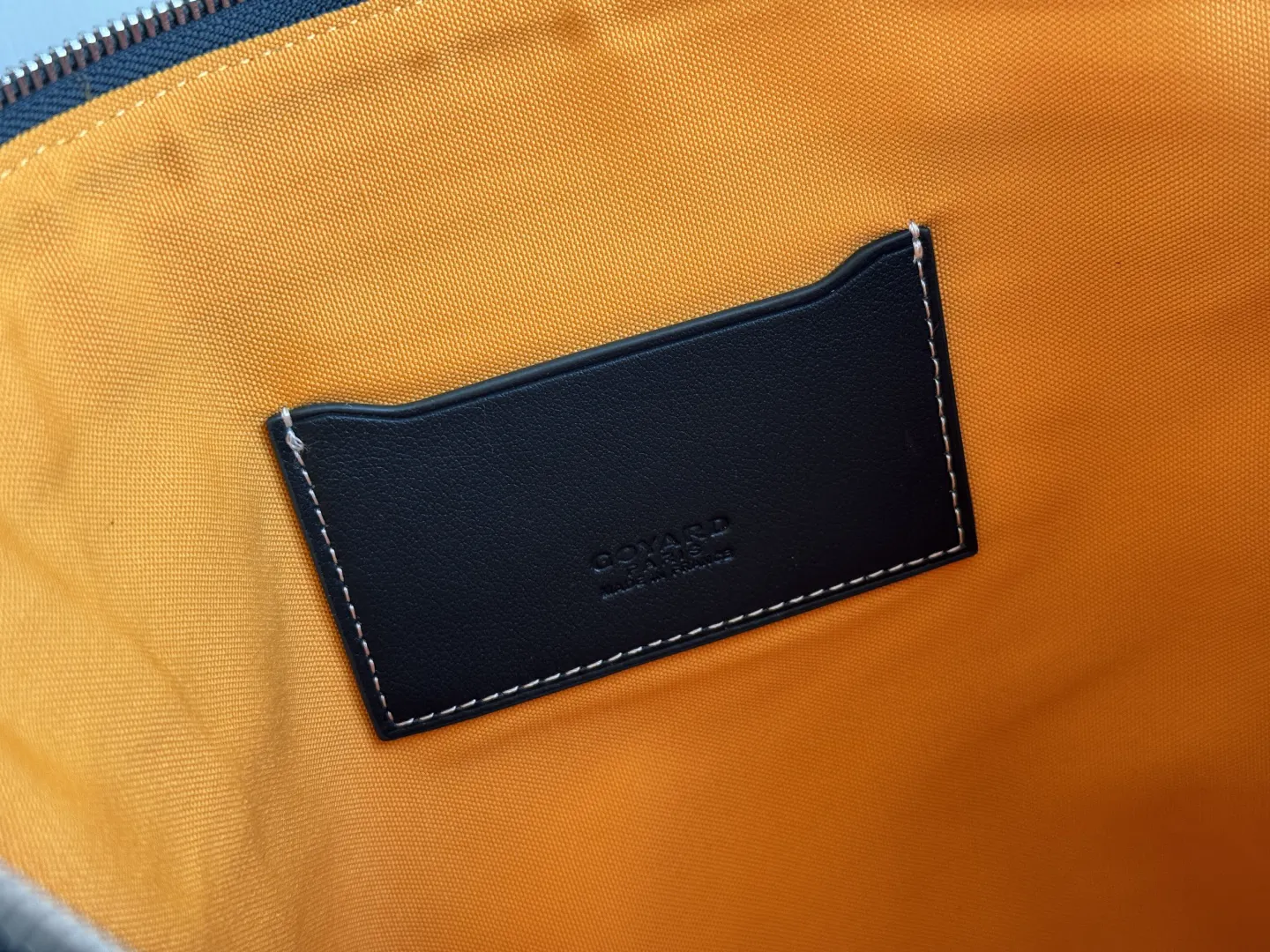 Goyard 牛皮 戈雅 手拿包MGM尺寸同A 纸大小 可用作 精致手拿款