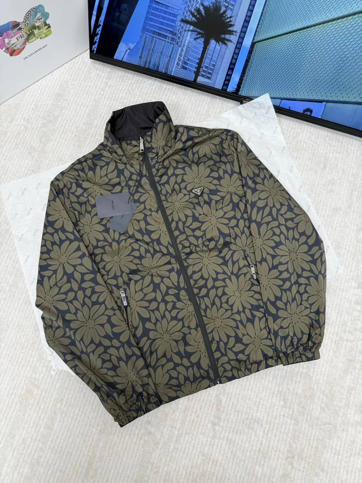 Prada Re-Nylon 尼龙 三角标 印花 夹克外套 通勤休闲