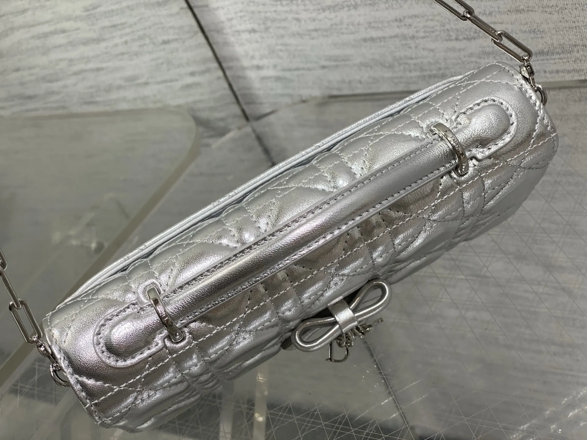 Dior 银色羊皮手拿包 晚宴手拿 复古