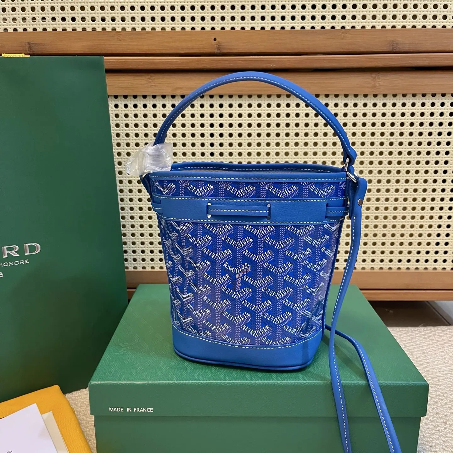 Goyard 皮革 轻盈小巧去始终保持标志性水桶百搭造型 水桶包 休閒水桶款