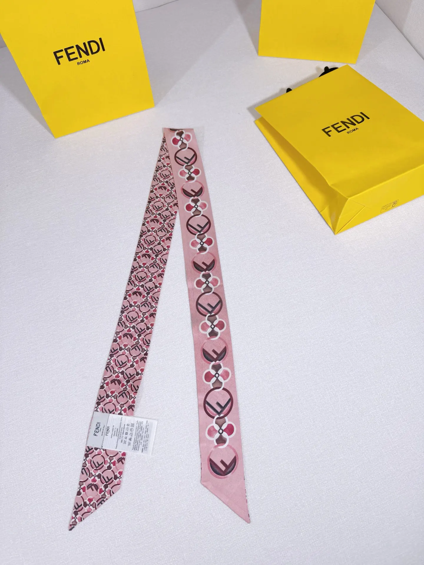 Pink Fashion Item Commuter Versatile