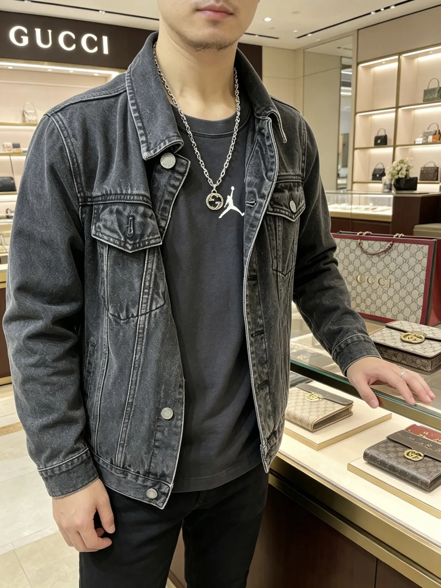 Gucci 链条包 单肩斜挎