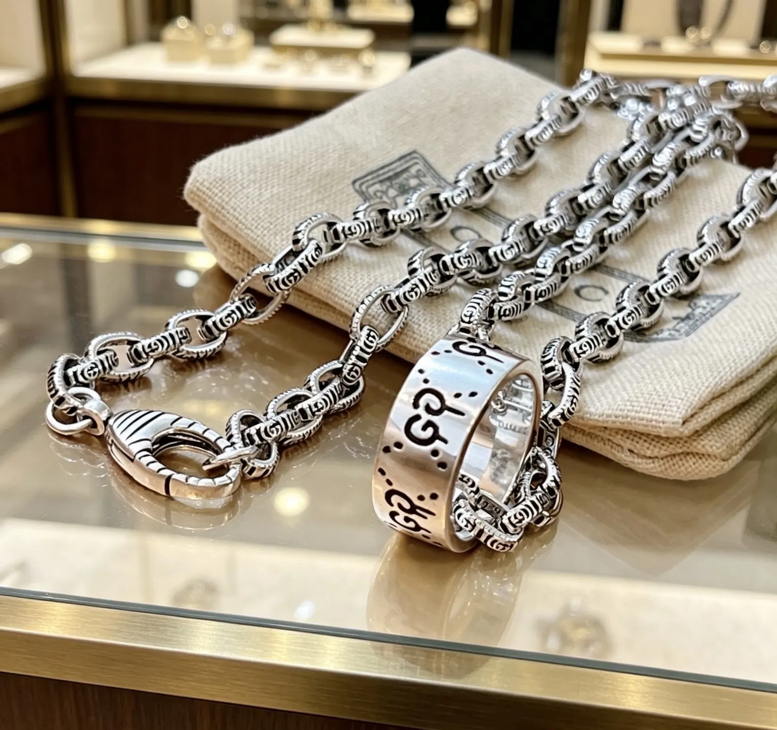 Gucci 鏈條包 單肩斜挎