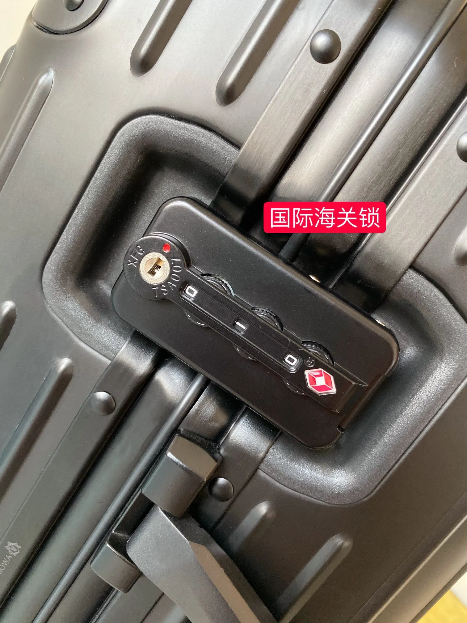黑色 藍色 Tsa国际海关锁通网国际畅通无阻 行李箱 旅行拉杆款 輕便出行款