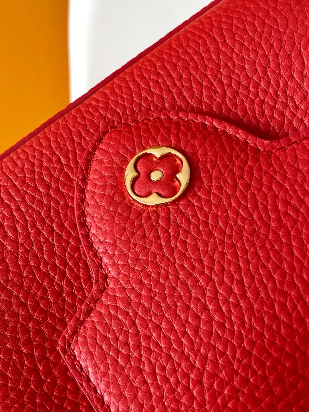 LV Capucines 黑色 米白 牛皮 鏈條包 精致鏈條款