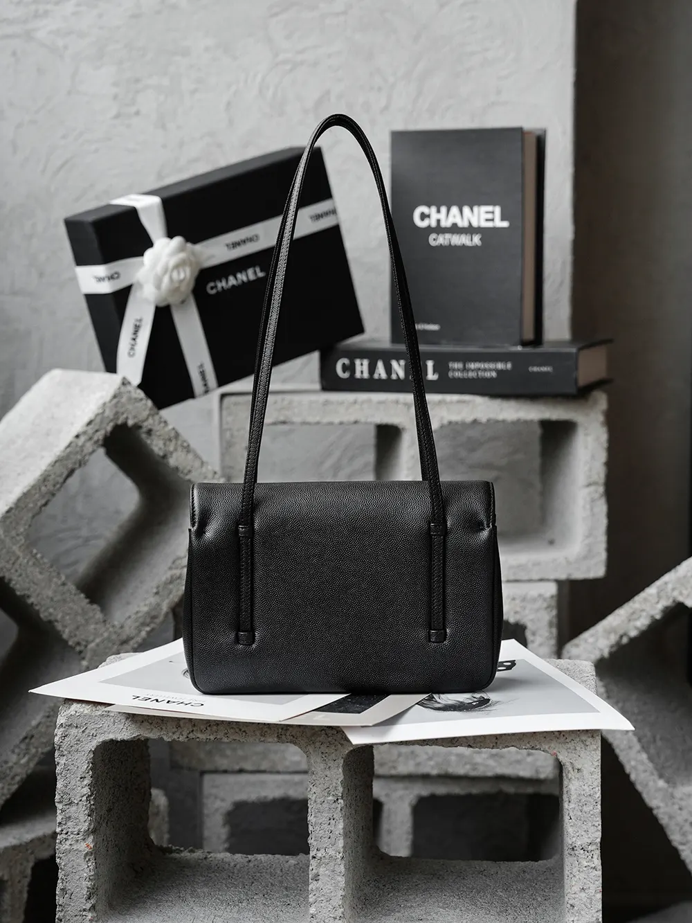Black Hobo Shoulder Bag Vintage